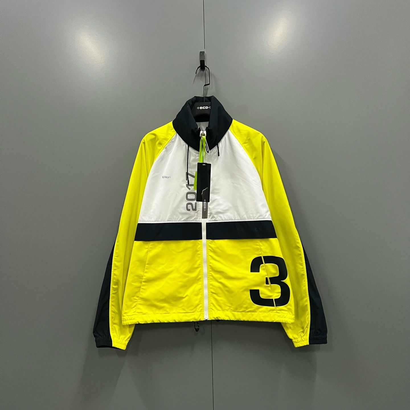 Louis Vuitton Louis Vuitton Colorblock Logo Jacket Size US XL / EU 56 / 4 - 1 Thumbnail