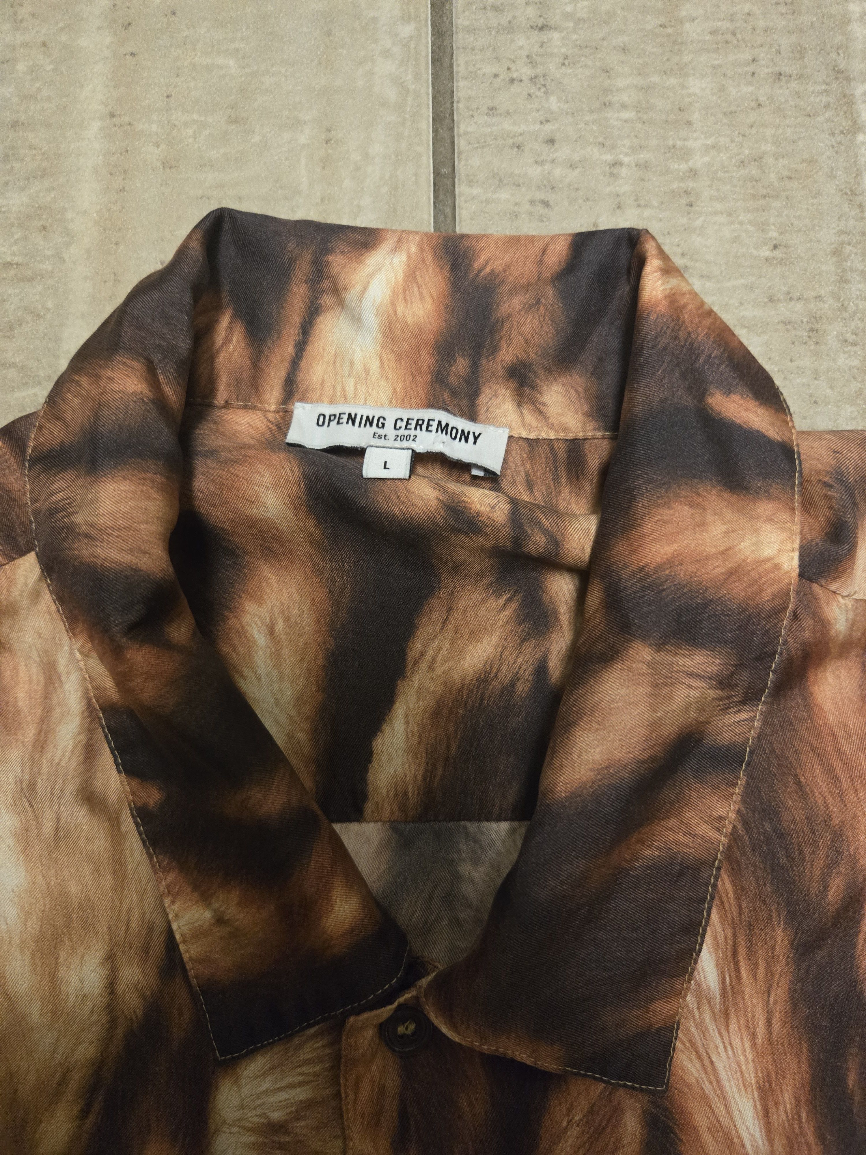 Opening Ceremony OPENING CEREMONY Men’s Large Silk Button Down Shirt Faux Fur Size US L / EU 52-54 / 3 - 3 Thumbnail