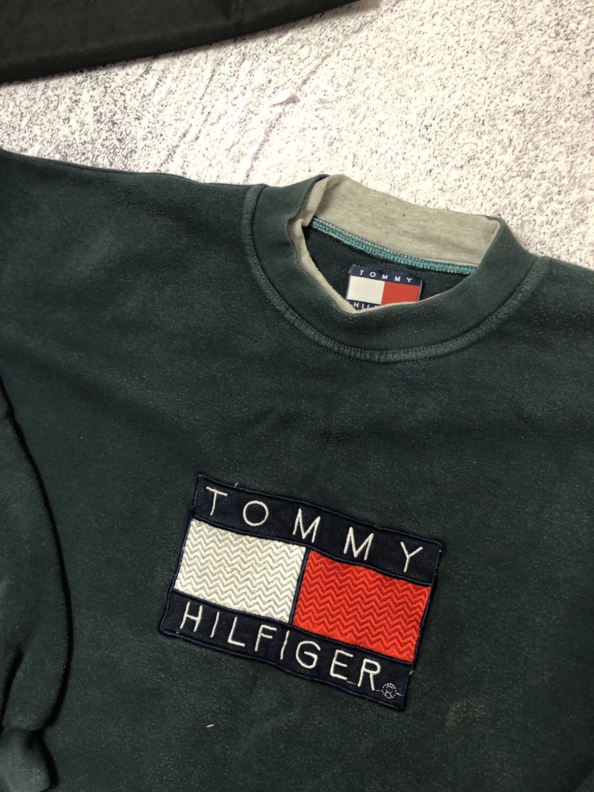 Tommy Hilfiger Men’s sweater Tommy Hilfiger big logo size Xl Size US XL / EU 56 / 4 - 4 Thumbnail