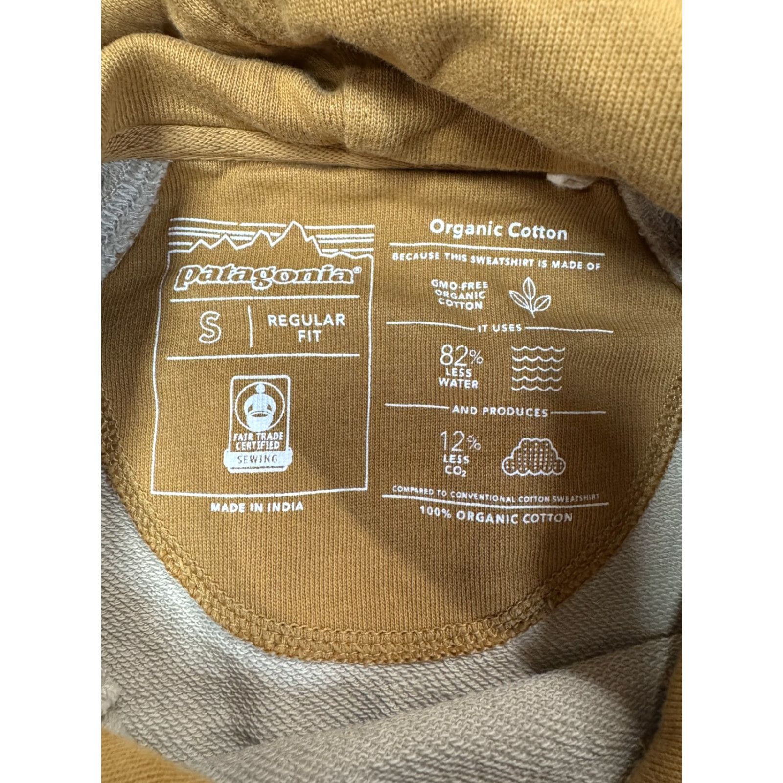 Patagonia Patagonia Women's P-6 Label Organic Hoody Oar Tan Size S Hoodie Size S / US 4 / IT 40 - 4 Thumbnail