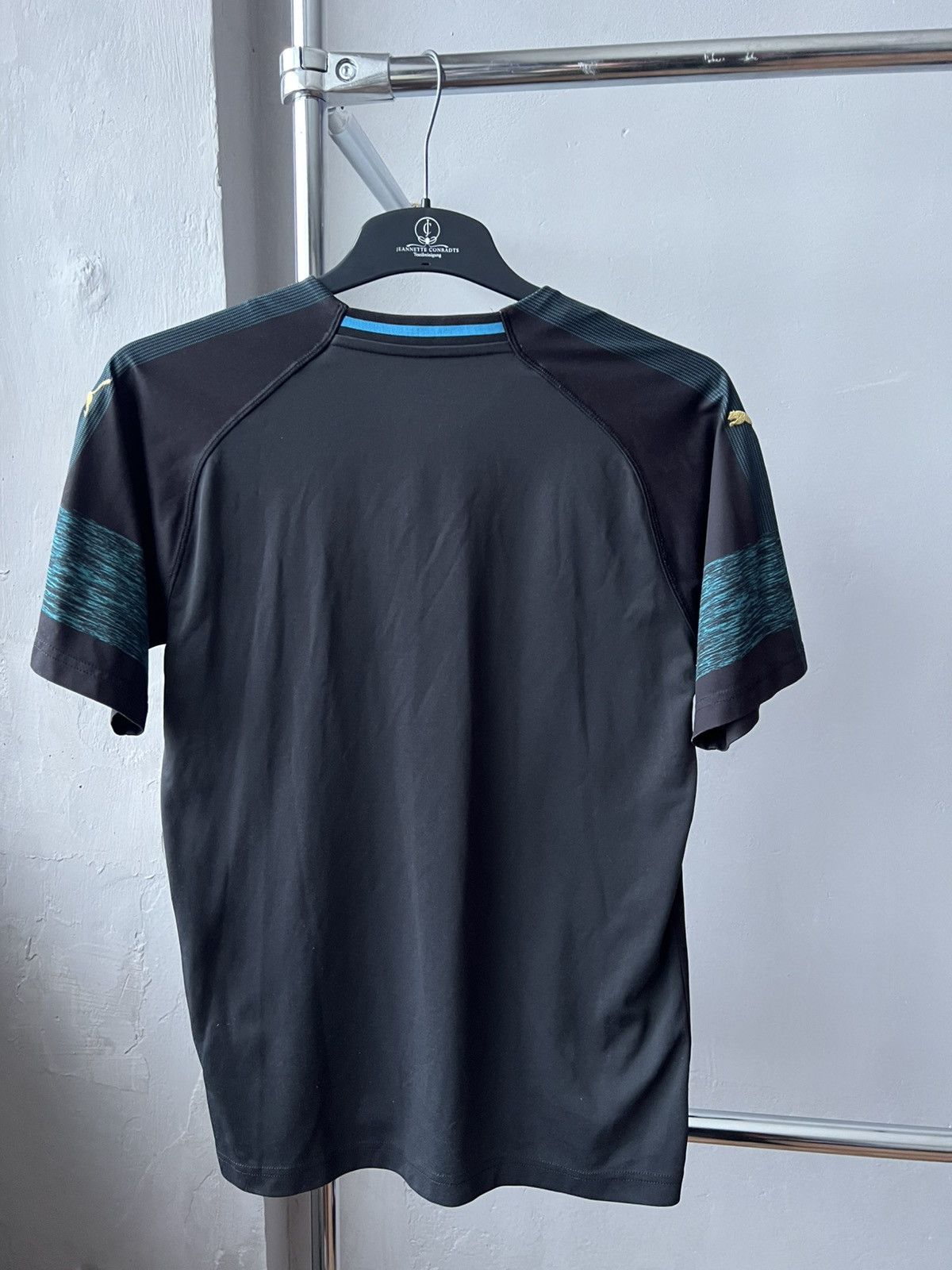 Puma 2018/19 OLYMPIQUE MARSEILLE AWAY SOCCER JERSEY SHIRT PUMA M Size US M / EU 48-50 / 2 - 13 Thumbnail