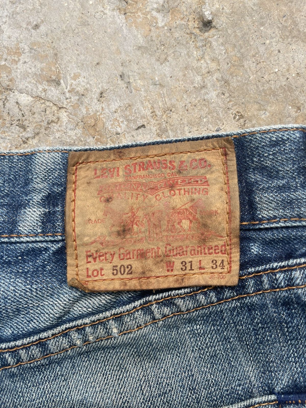 Levi's Levi’s 502 Made in Japan Dark Wash Distressed Thrashed Denim Size US 31 - 14 Thumbnail