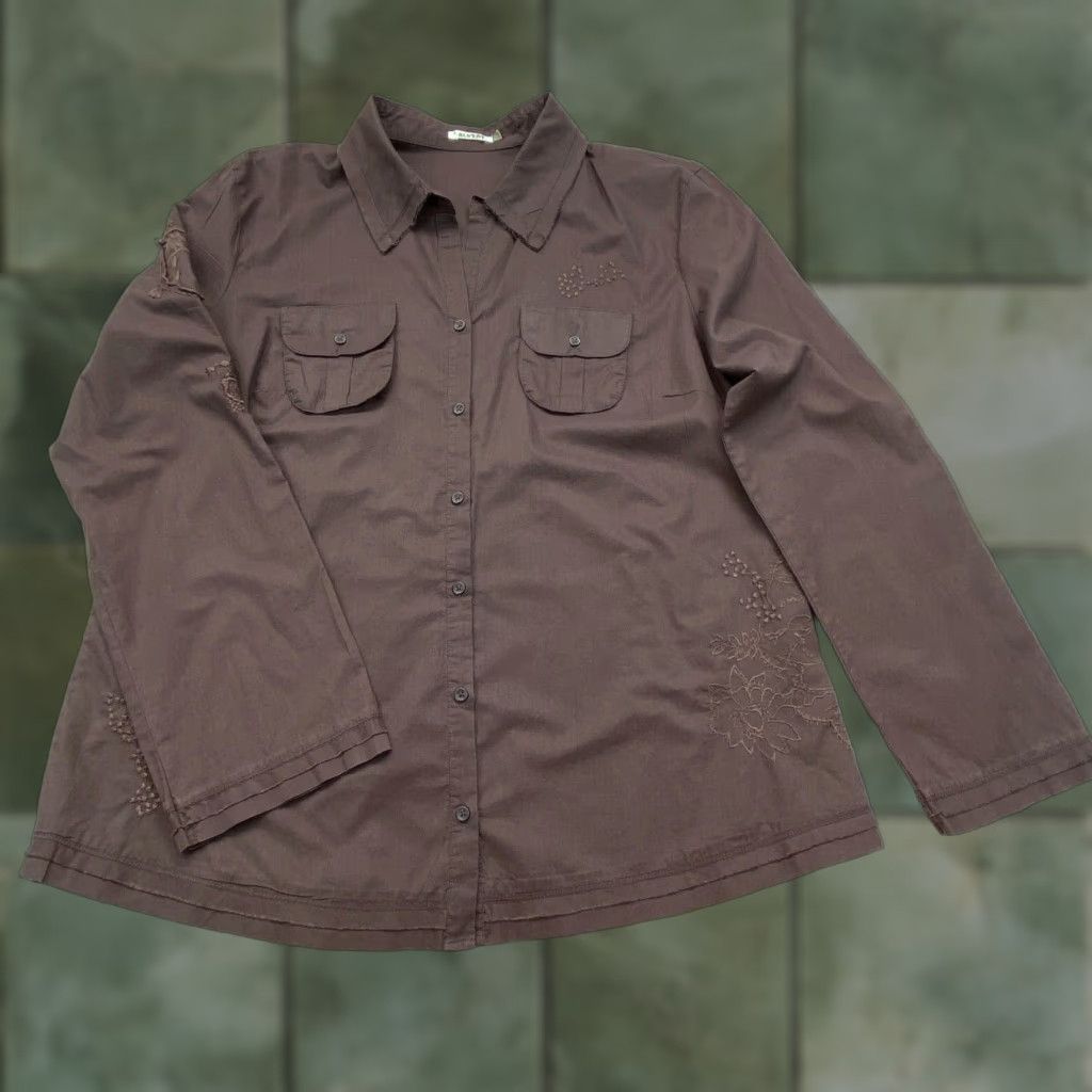 Old Navy Old Navy Womens XL Brown Roll Tab Embroidered Cotton Button Up Shirt Size XL / US 12-14 / IT 48-50 - 1 Thumbnail