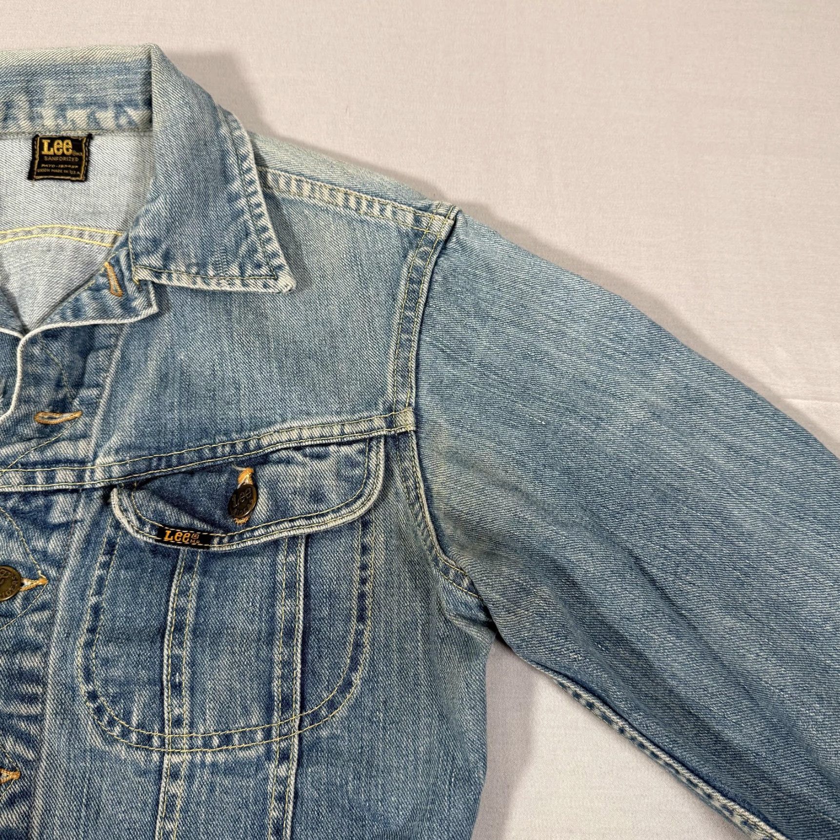 Lee VINTAGE Lee Jacket Mens 38 Blue Sanforized Denim Jean Trucker Union Made USA 60s Size US 38 / EU 54 - 7 Thumbnail