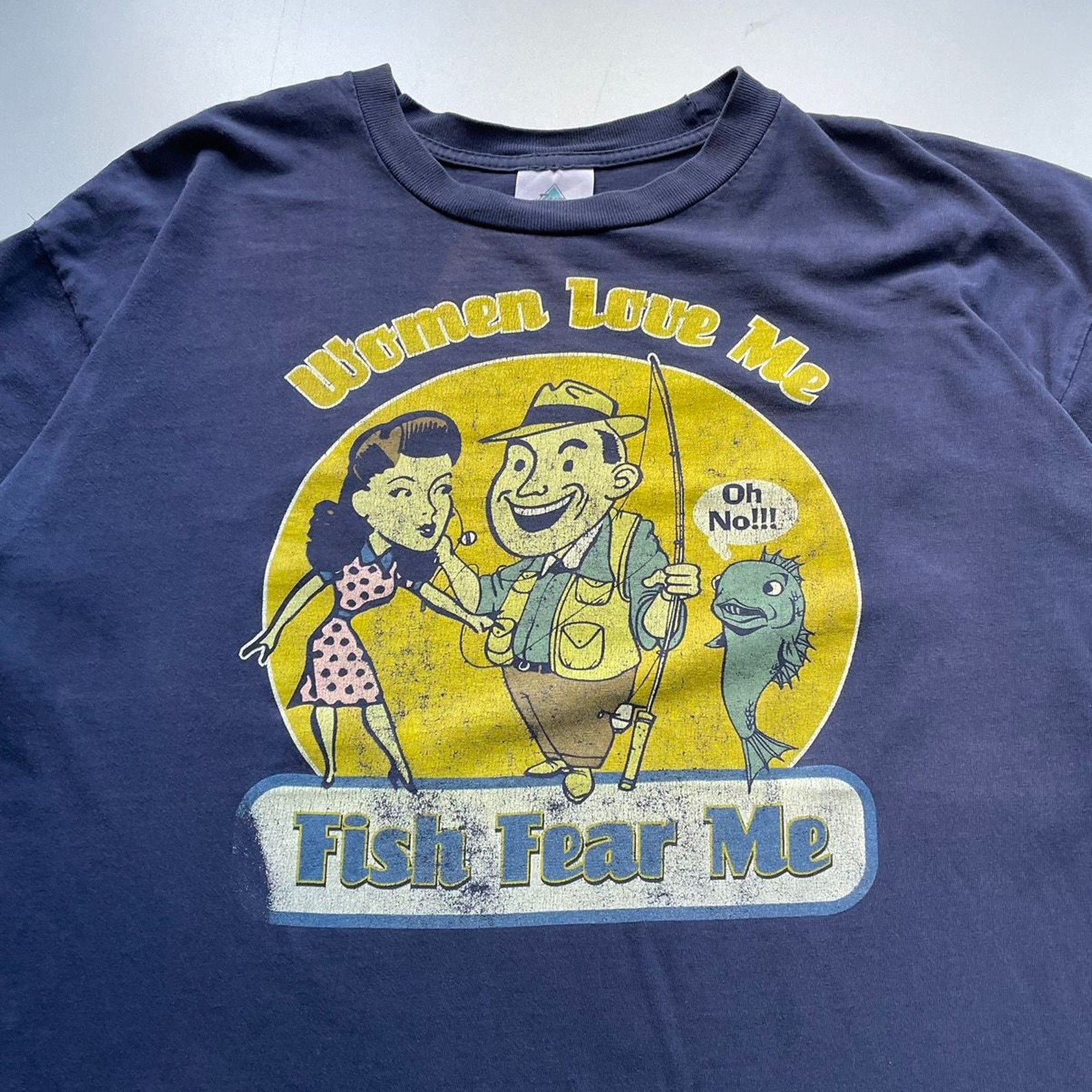 Vintage Vintage 90s Women Love Me Fish Fear Me T Shirt XL Funny Art Size US XL / EU 56 / 4 - 2 Thumbnail