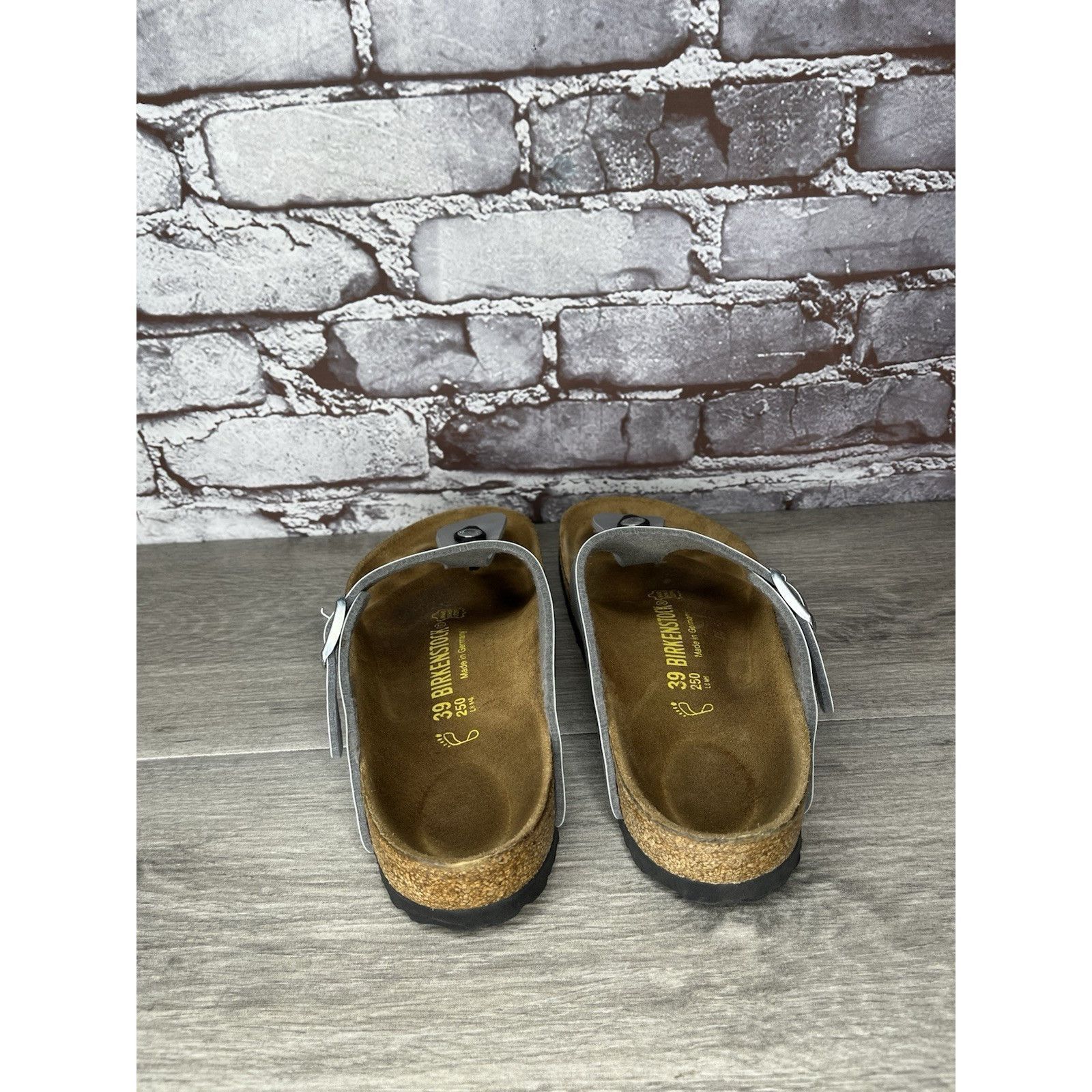 Birkenstock Birkenstock Gizeh Silver Birko Flor Leather Thong Sandals Wo Size US 8 / IT 38 - 15 Thumbnail