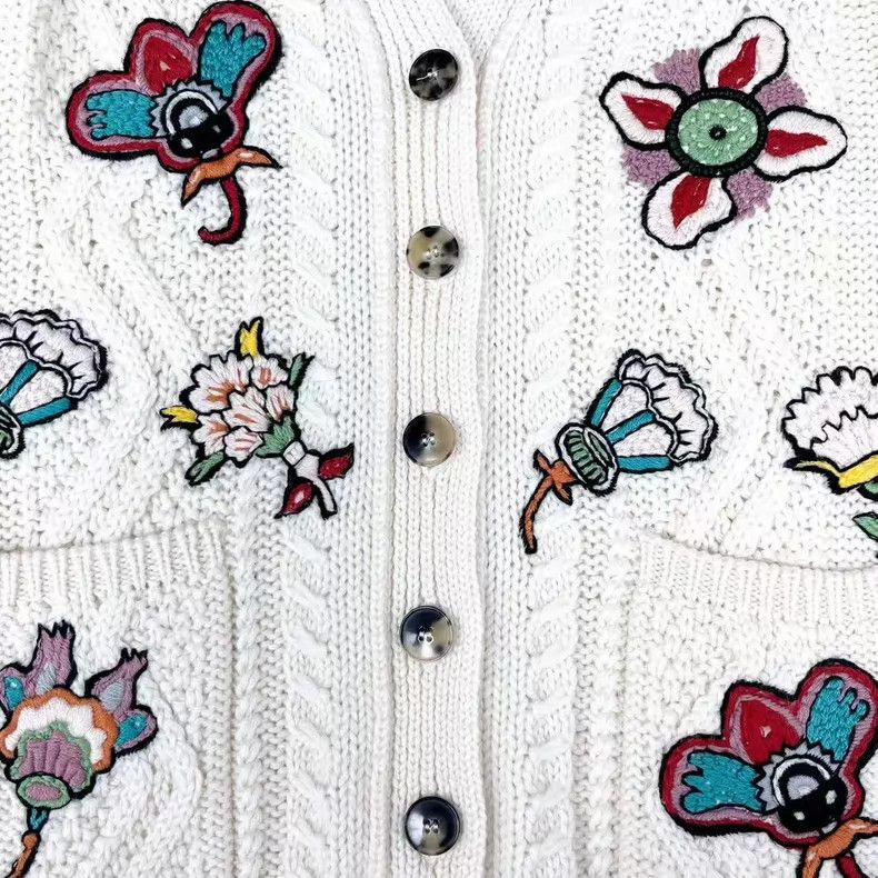 Valentino Valentino Off-white floral butterfly cartoon embroidered l Size XS / US 0-2 / IT 36-38 - 4 Thumbnail