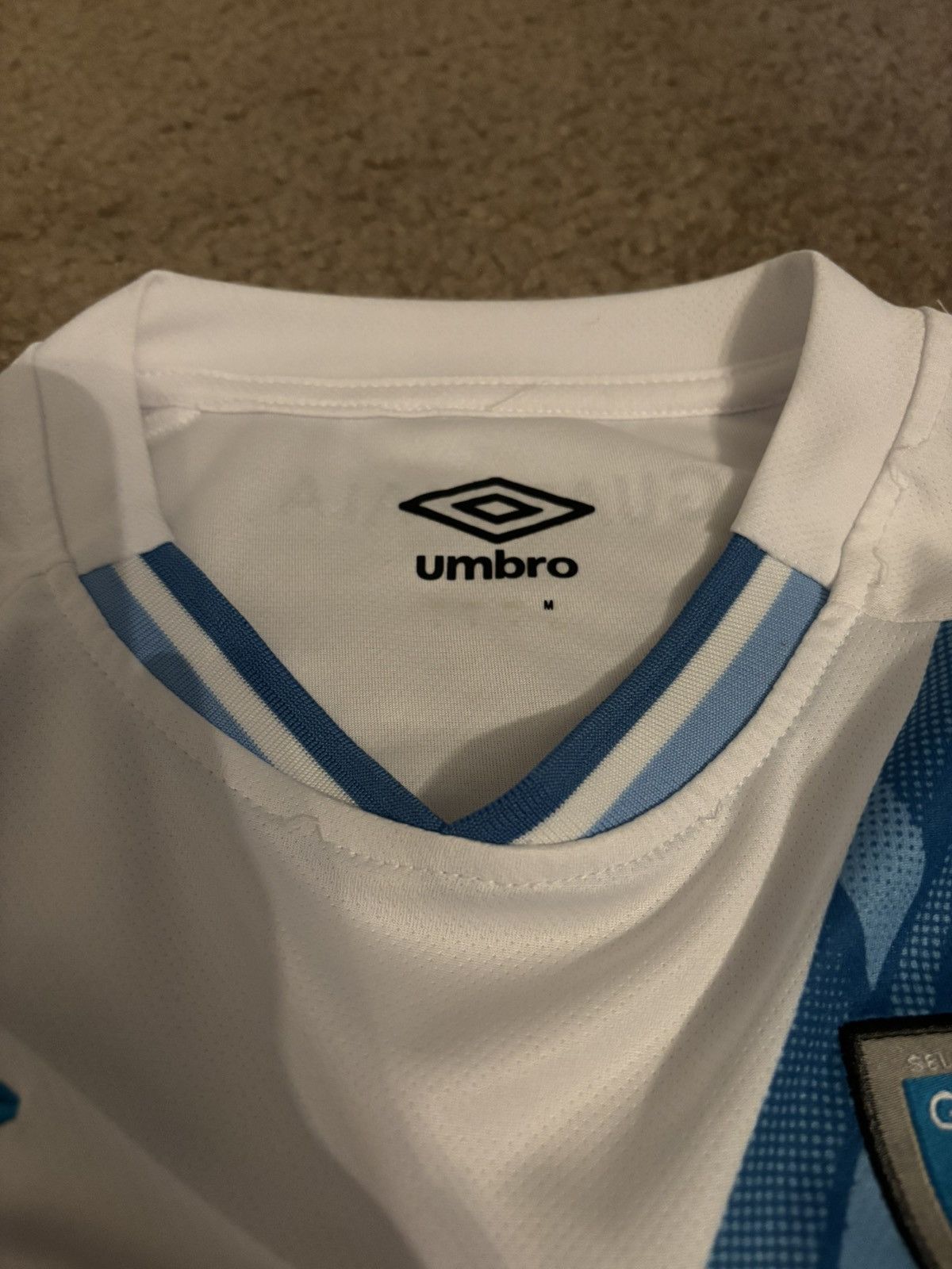Other Guatemala jersey Size US M / EU 48-50 / 2 - 3 Thumbnail