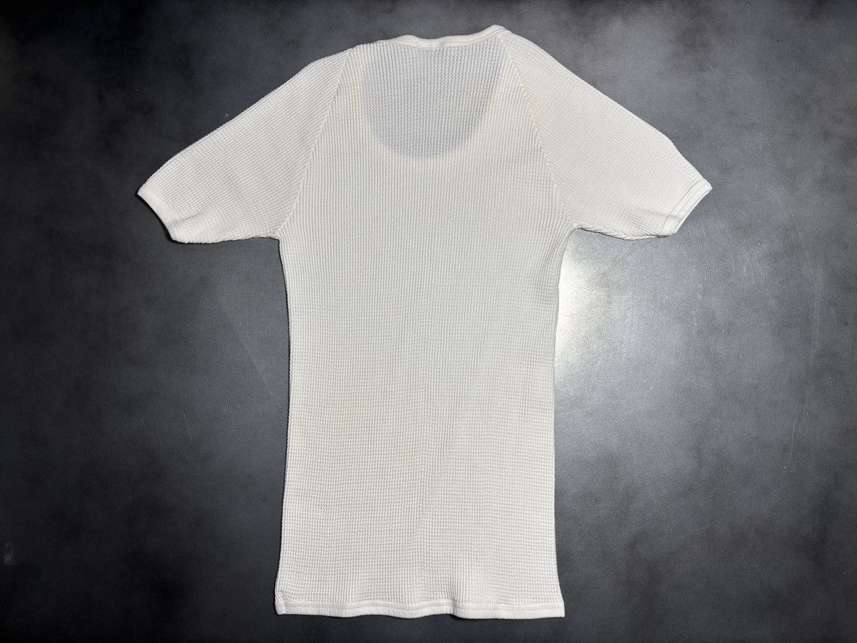 Vintage Vintage Thermal Undershirt Raglan Waffle Knit Blank Tee 80s Size US S / EU 44-46 / 1 - 13 Thumbnail