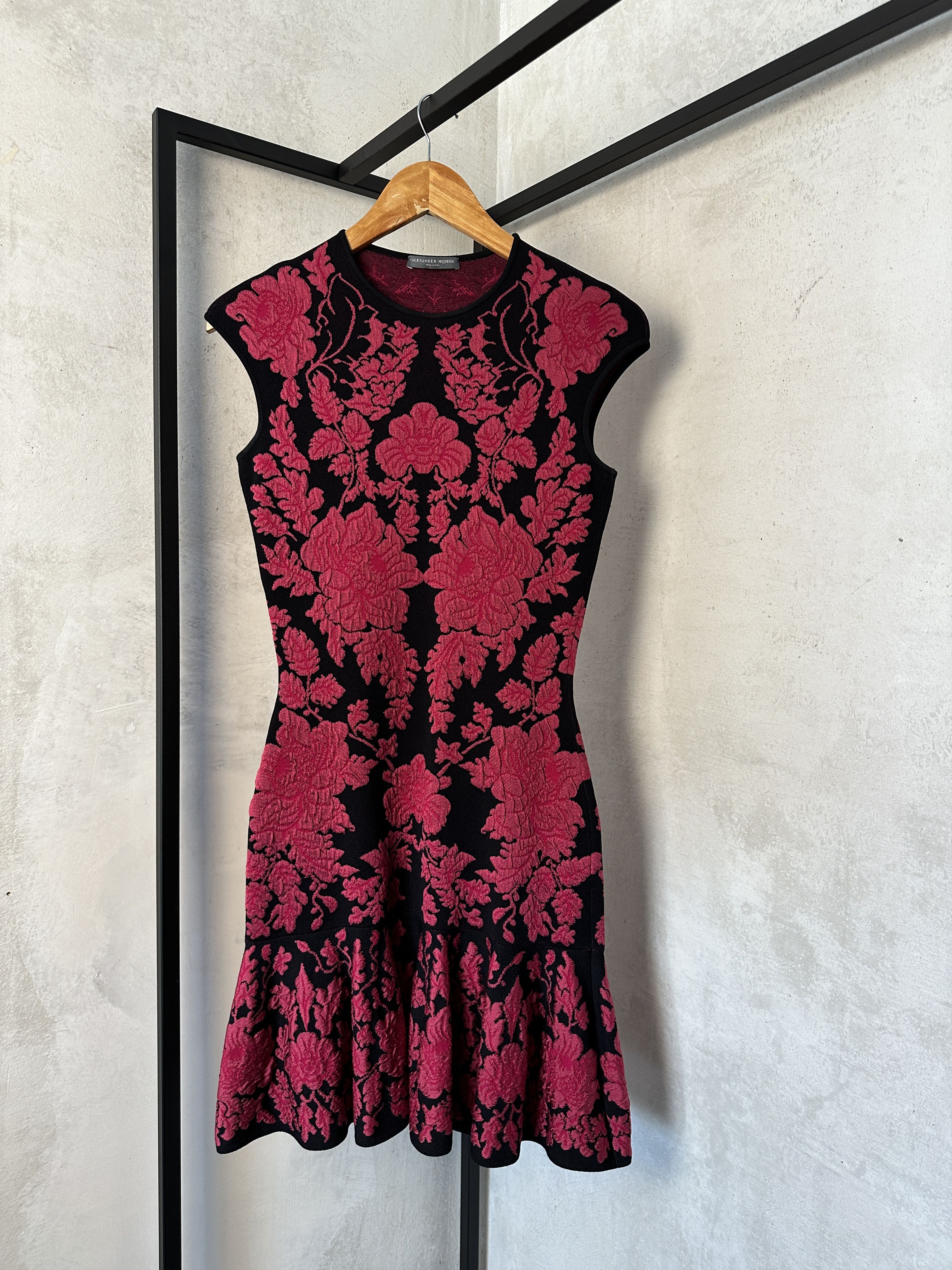Alexander McQueen Alexander McQueen FW12 Intarsia Knit Mini Dress Size S / US 4 / IT 40 - 2 Thumbnail