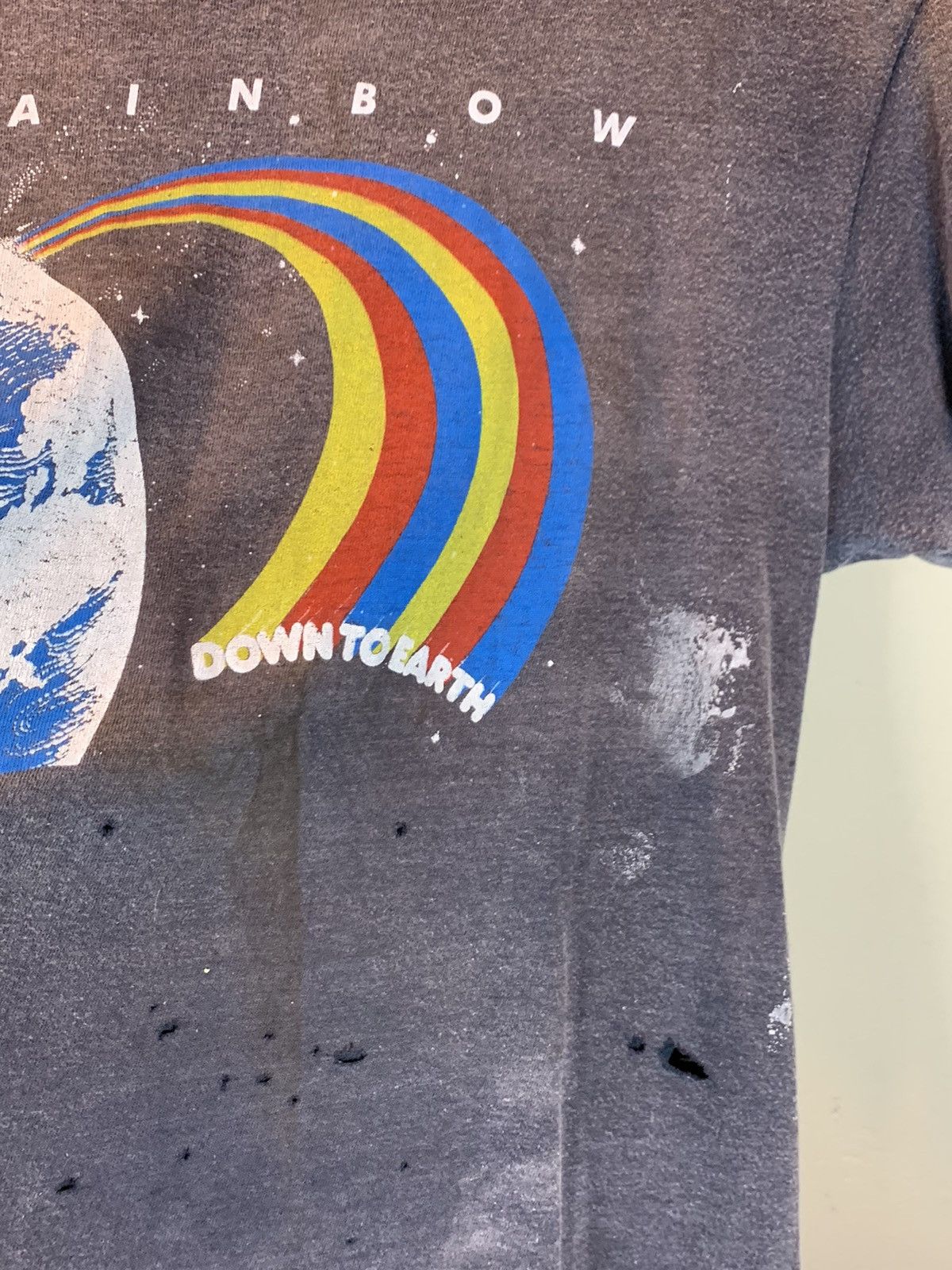 Band Tees × Vintage RARE* Vintage 70’s Rainbow Down To Earth Single Stitch Shirt Size US L / EU 52-54 / 3 - 6 Thumbnail