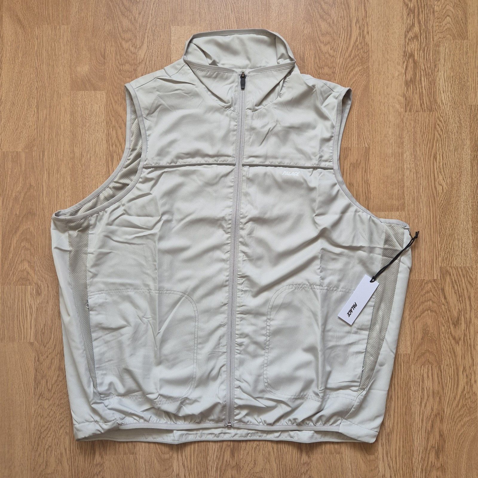 Palace Run-It Vest Arctic Grey Large SS24