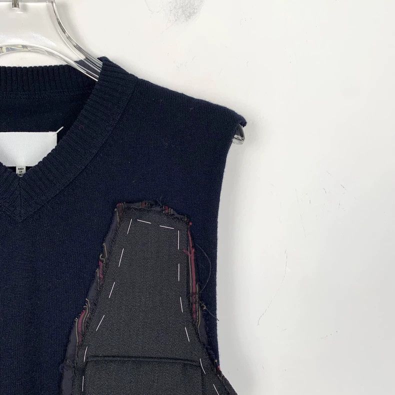 Maison Margiela Maison Margiela Dark blue V-neck sheep wool knitted vest 25 Size US S / EU 44-46 / 1 - 3 Thumbnail