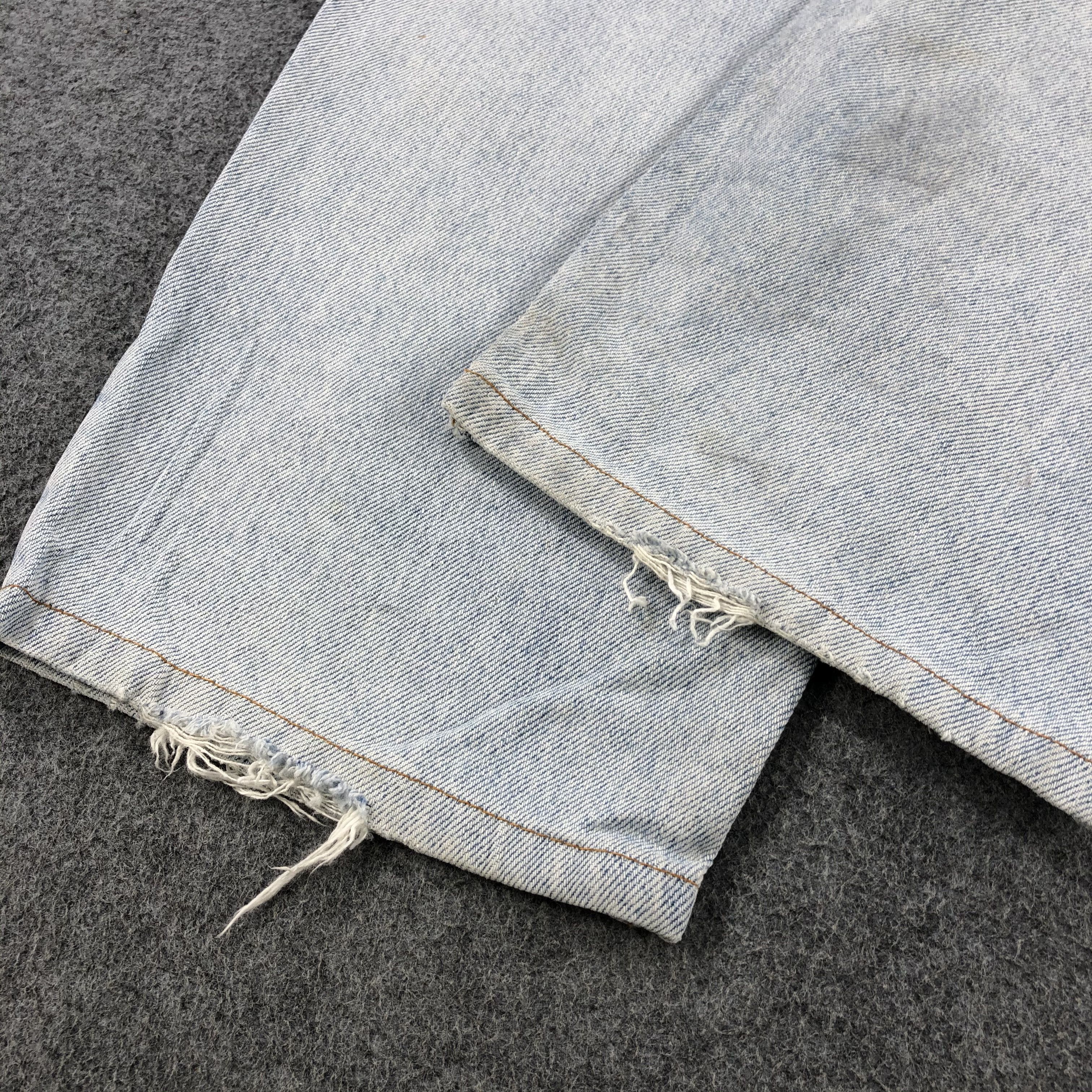 Levi's × Vintage 90s Vintage Light Wash Levis Jeans-JM2039 Size US 40 / EU 56 - 4 Thumbnail