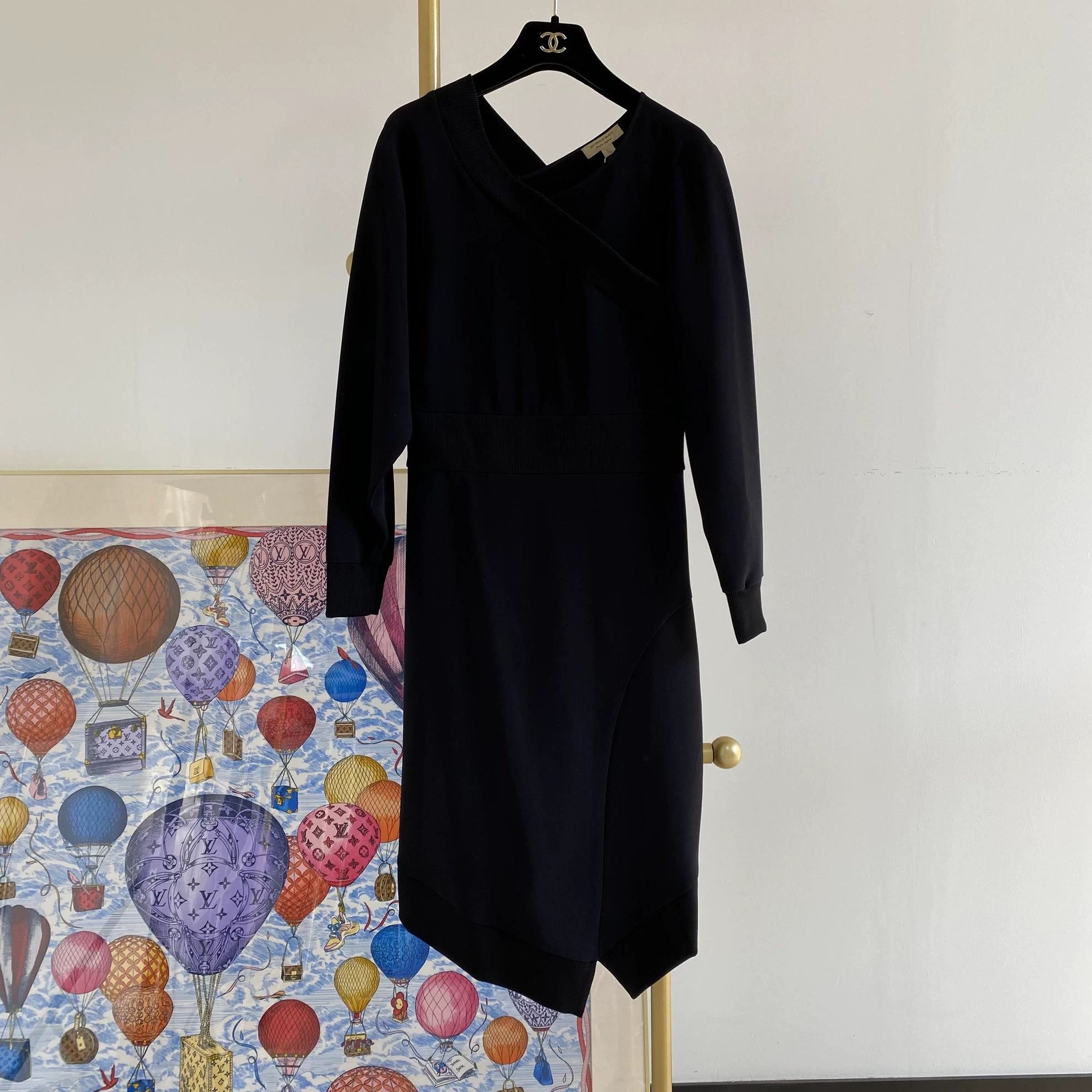 Burberry Burberry 9692 women's black dress UK6 Size XS / US 0-2 / IT 36-38 - 1 Thumbnail