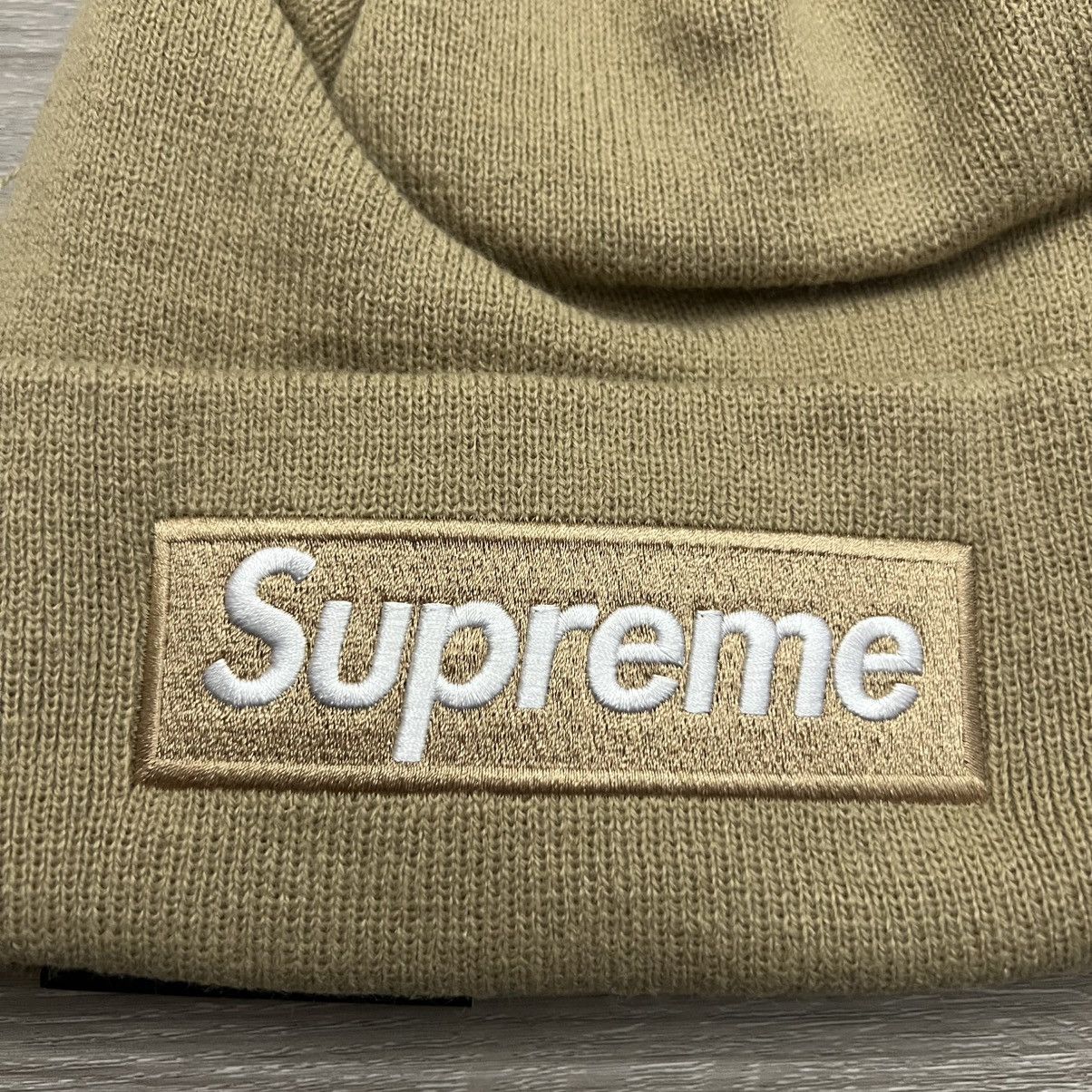 New Era × Supreme Supreme New Era Box Logo Beanie FW23 Sand Size ONE SIZE - 3 Thumbnail