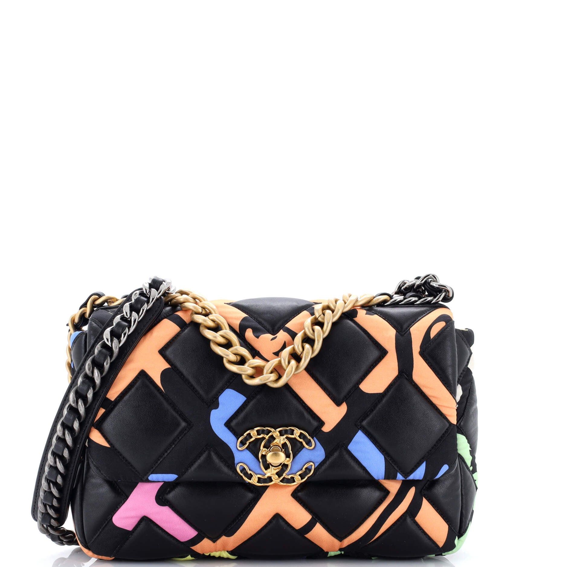 Chanel 19 Flap Bag Size ONE SIZE - 1 Thumbnail