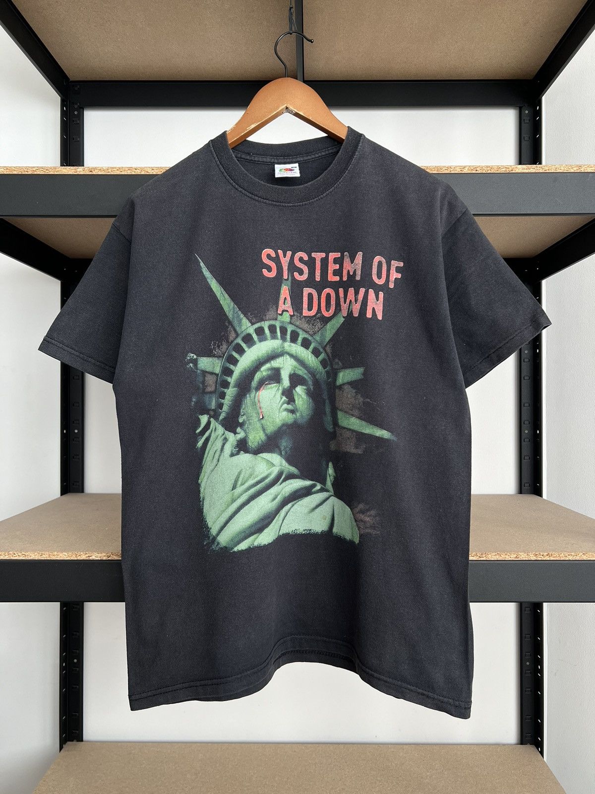 Band Tees Vintage 2000s System of a Down SOAD Sad Statue Black T-shirt Size US M / EU 48-50 / 2 - 3 Thumbnail