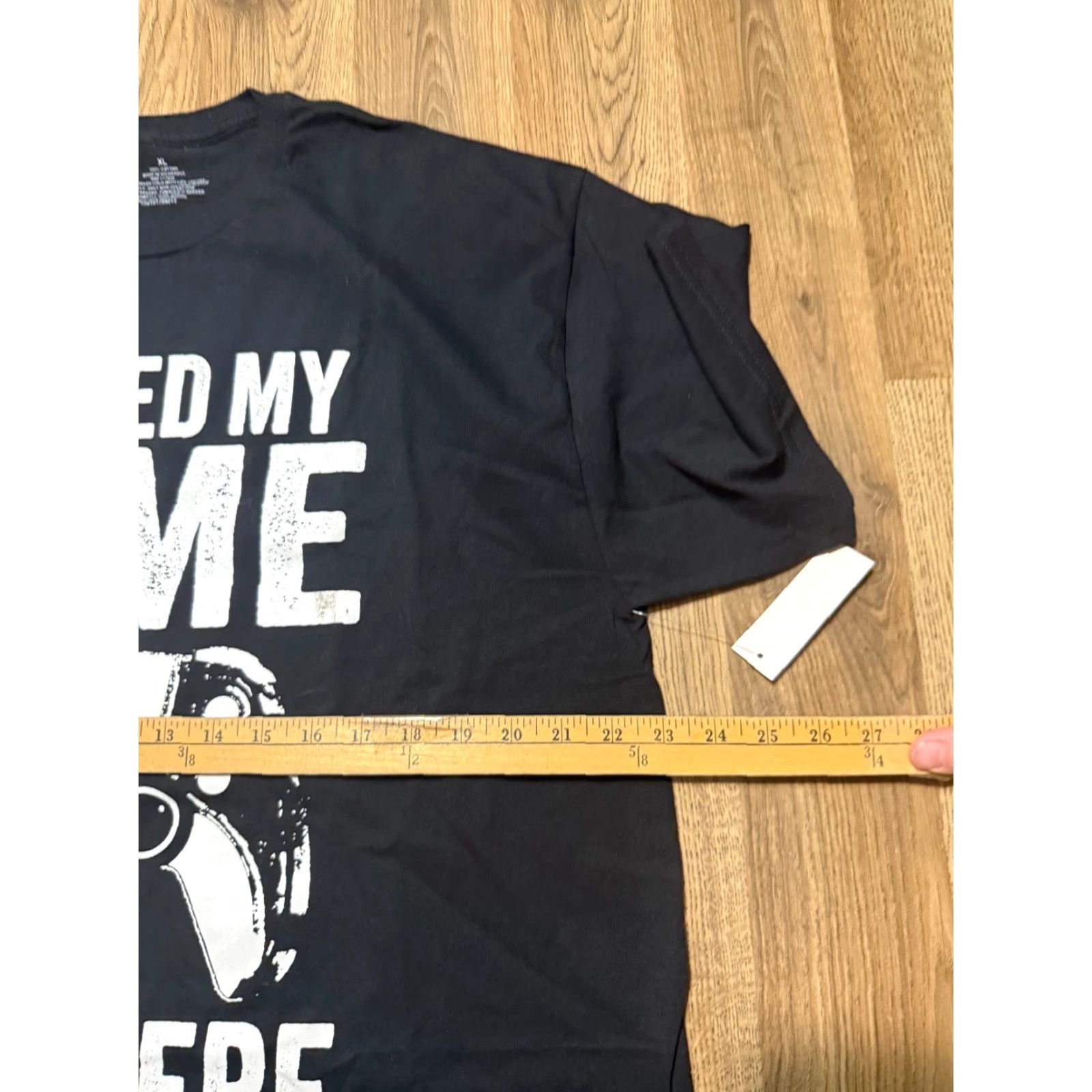 Vintage Shirt Men's Size Medium Black White "I paused my game to be here" Print Shirt Mens Medium Black White All Seasons 2020-2029 T-Shirt Size US M / EU 48-50 / 2 - 7 Thumbnail