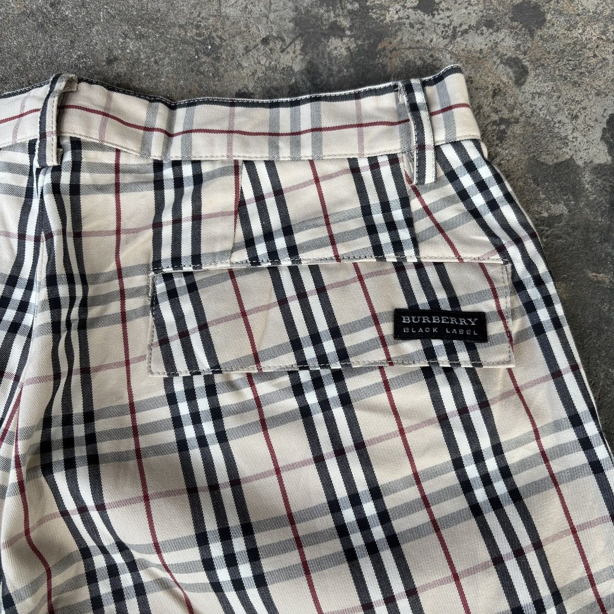 Burberry Vintage Burberry nova check Cargo short pants Size US 27 - 6 Thumbnail