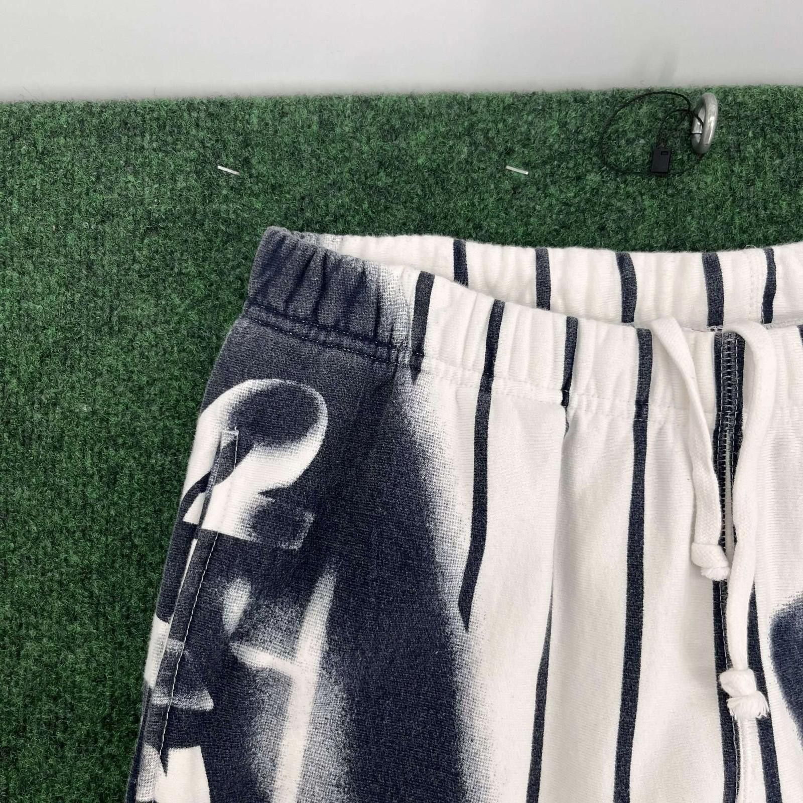 Supreme Supreme X New York Yankees Airbrush Sweatpant Size US 30 / EU 46 - 3 Thumbnail