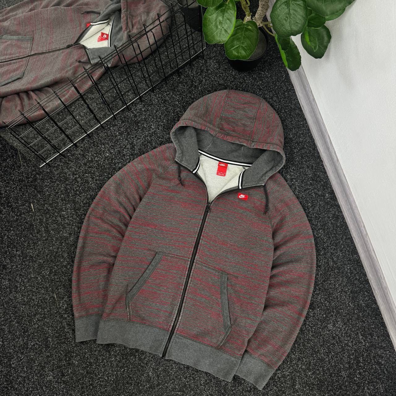 Nike Nike vintage zip hoodie stripped y2k skater style techwear Size US XL / EU 56 / 4 - 1 Thumbnail
