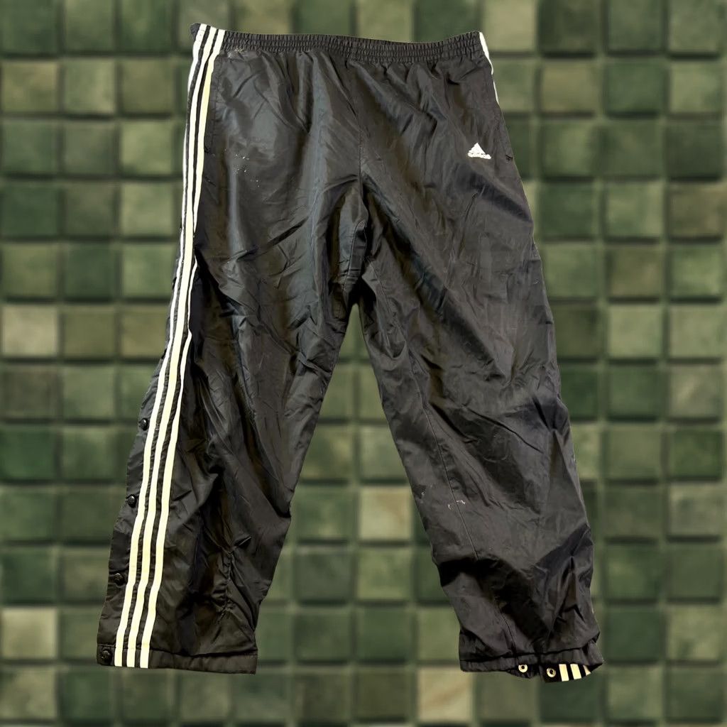 Adidas VINTAGE Adidas Track Pants Mens Large Black Side Snap Button Performance Size US 33 - 1 Thumbnail