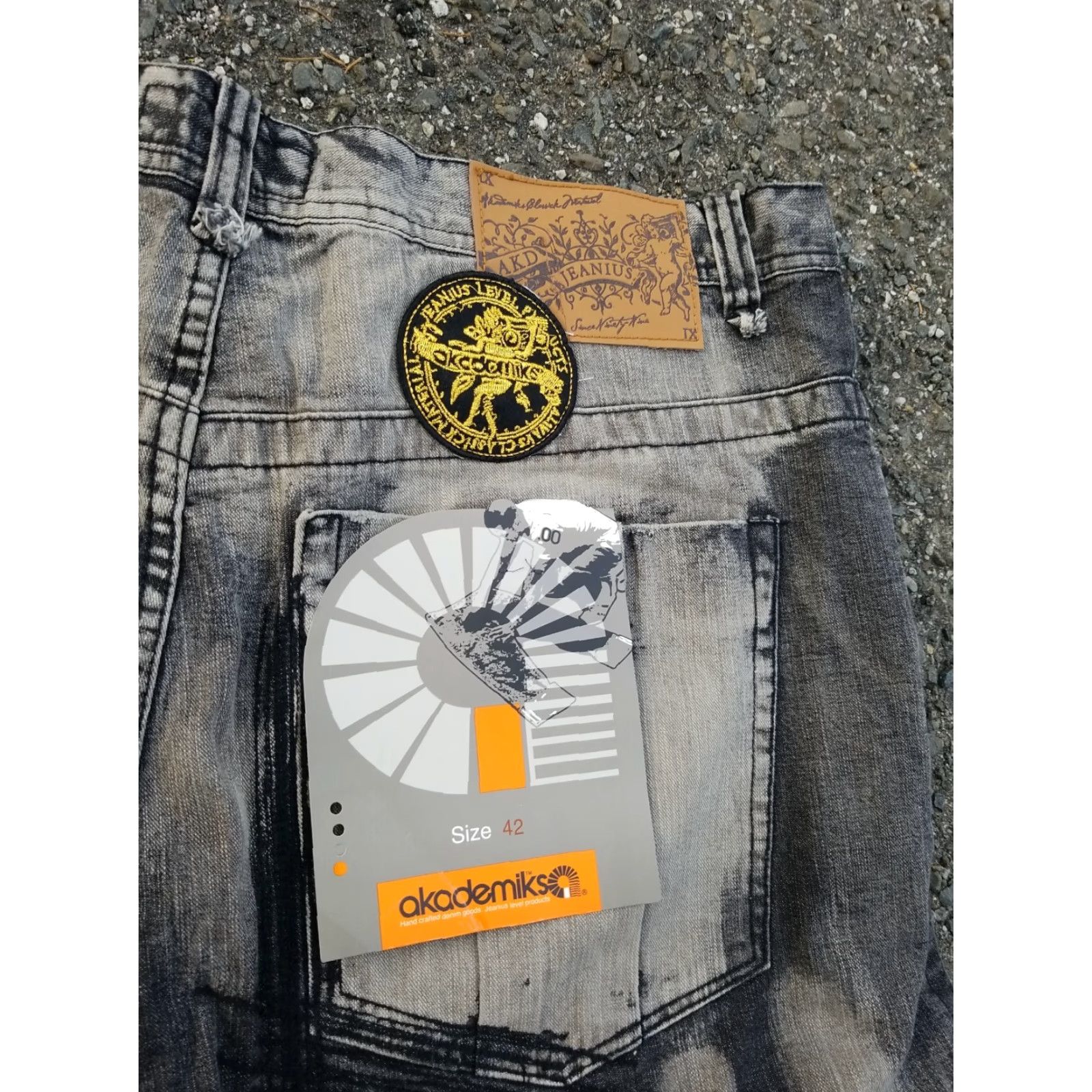 Akademiks VINTAGE Akademiks Jean Shorts Men's 40 Denim Shorts Size US 40 / EU 56 - 5 Thumbnail