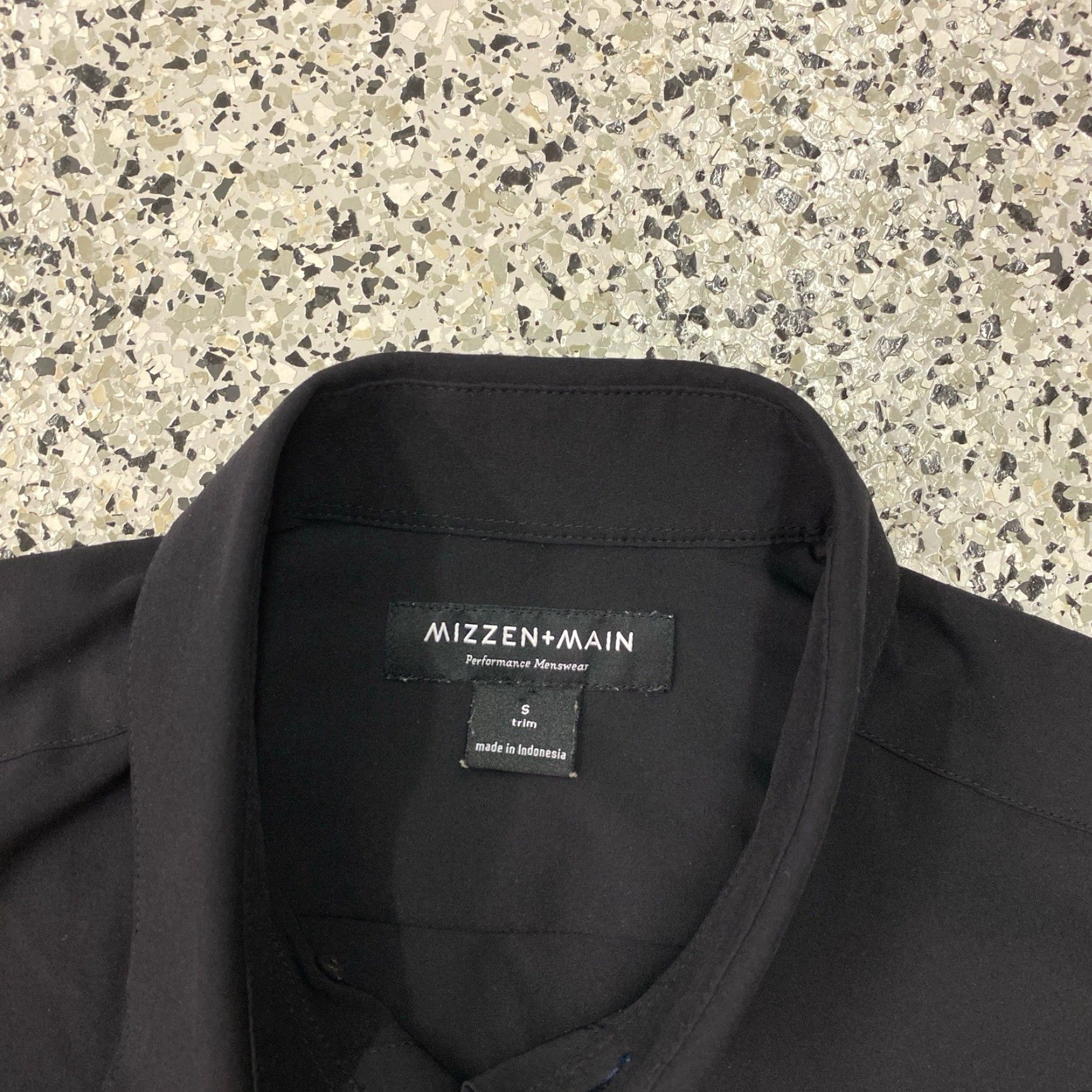Mizzen+Main Mizzen+Main Performance Menswear Short Sleeve Button Down Black Shirt Mens Small Regular Size US 29 - 2 Thumbnail