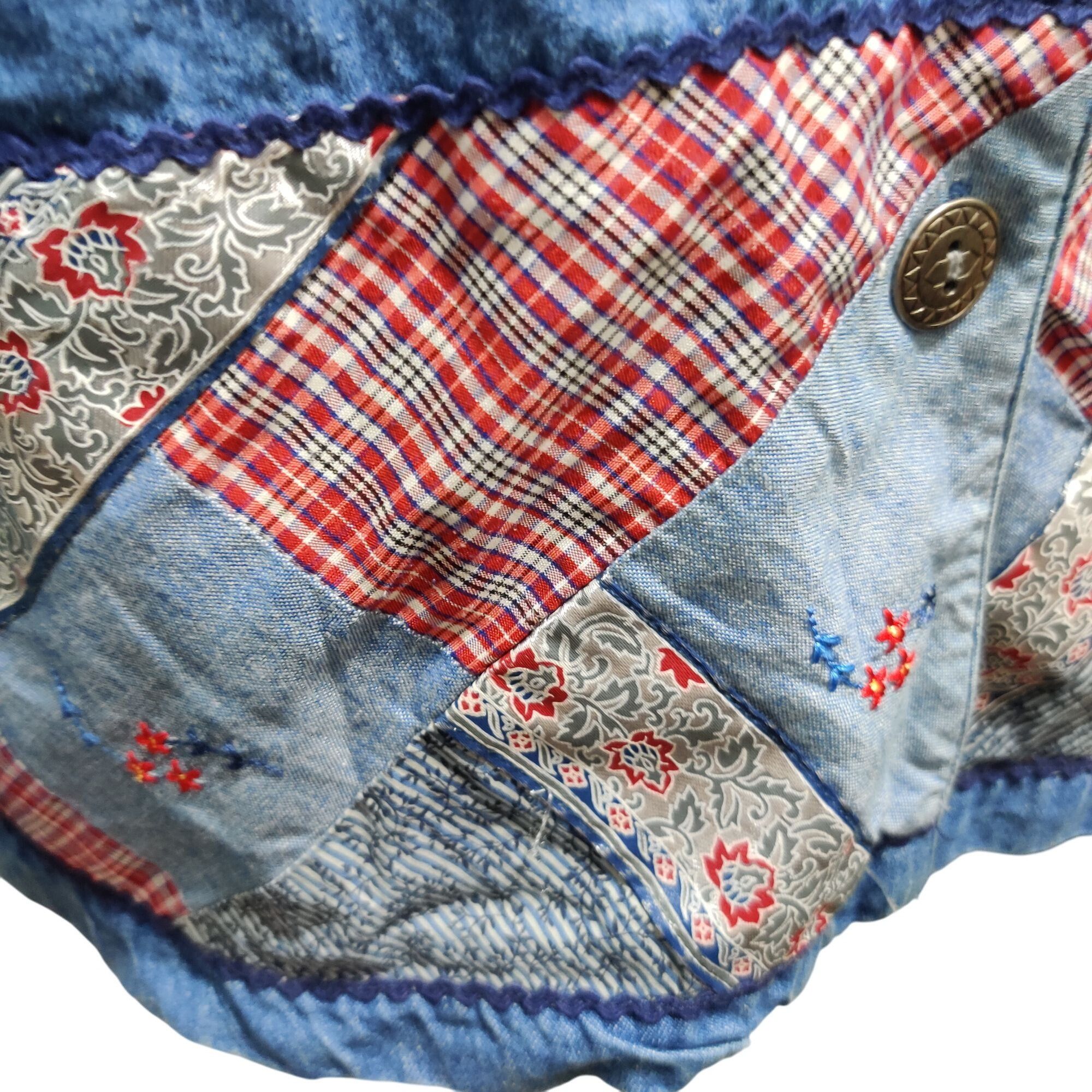 Vintage Bobbie Brooks M Vintage Patchwork Denim Jacket Embroidered A Size M / US 6-8 / IT 42-44 - 4 Thumbnail