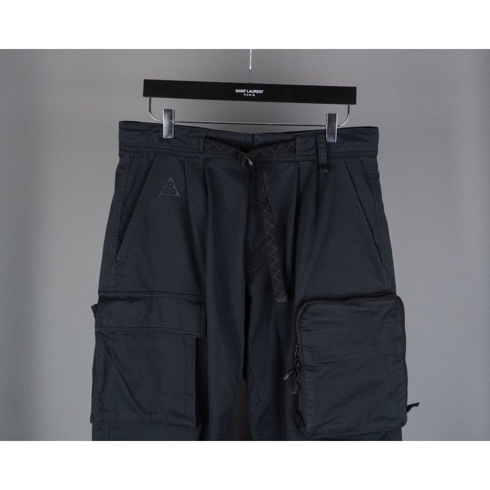 Nike ACG Nike acg ss18 acronym multipocket ninja black woven pants Size US 32 / EU 48 - 2 Thumbnail
