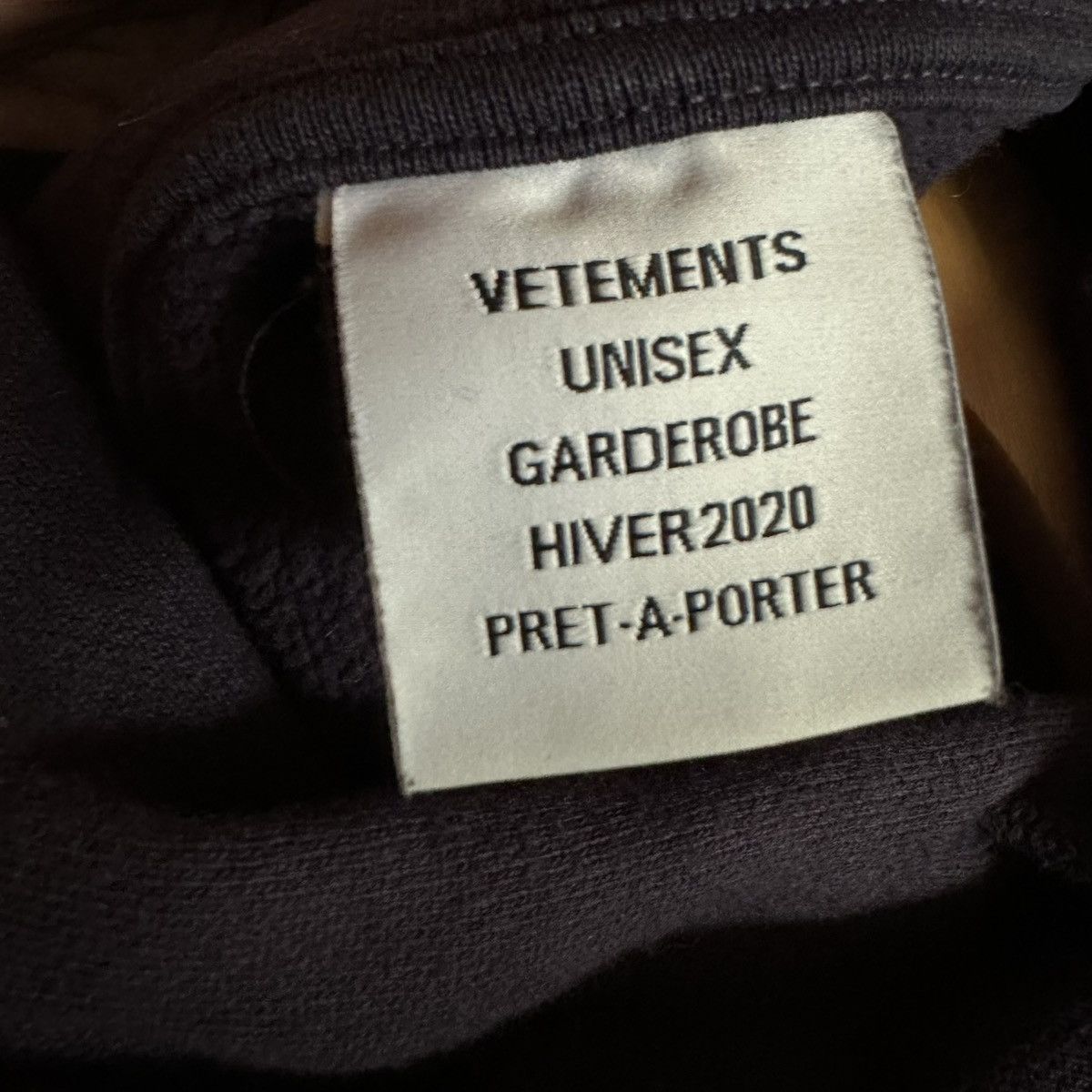 Vetements Vetements UNAVAILABLE Hoodie AW19 Size US L / EU 52-54 / 3 - 3 Thumbnail