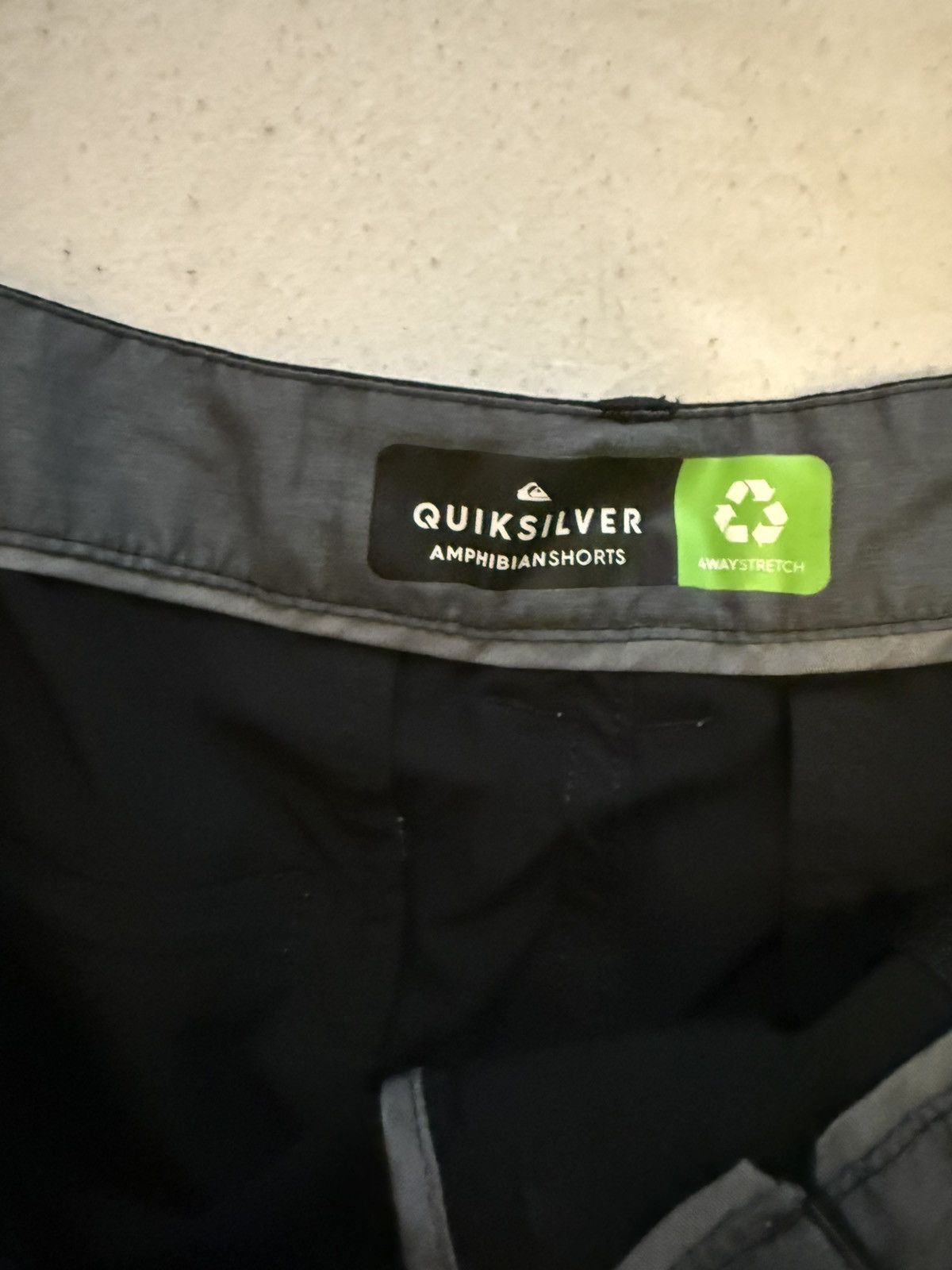 Quicksilver Quicksilver black quick dry shorts size 36 Size US 36 / EU 52 - 2 Thumbnail