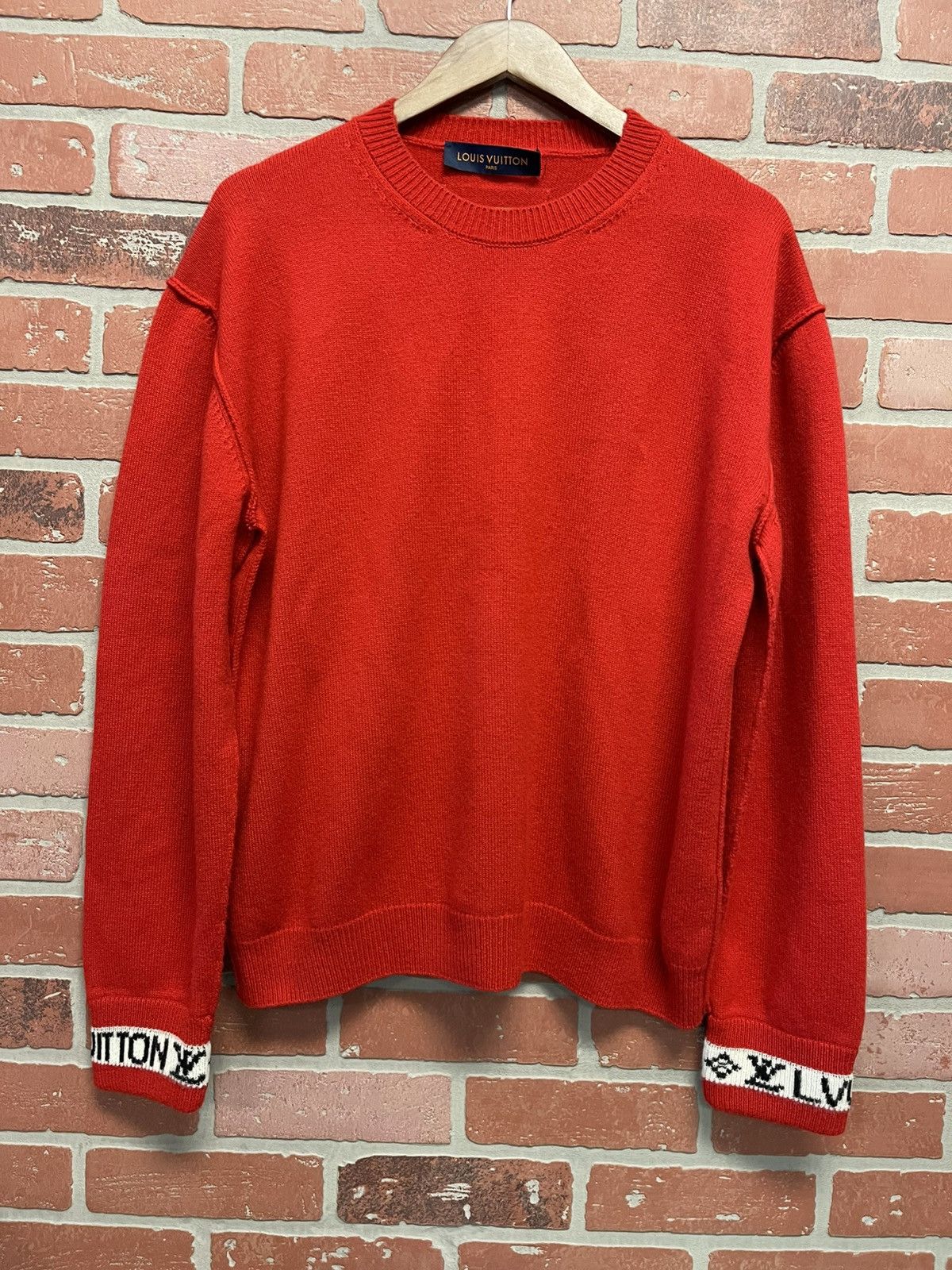 Louis Vuitton Size S - Louis Vuitton Cuffs Cashmere Crewneck Sweater Red Size US S / EU 44-46 / 1 - 1 Thumbnail