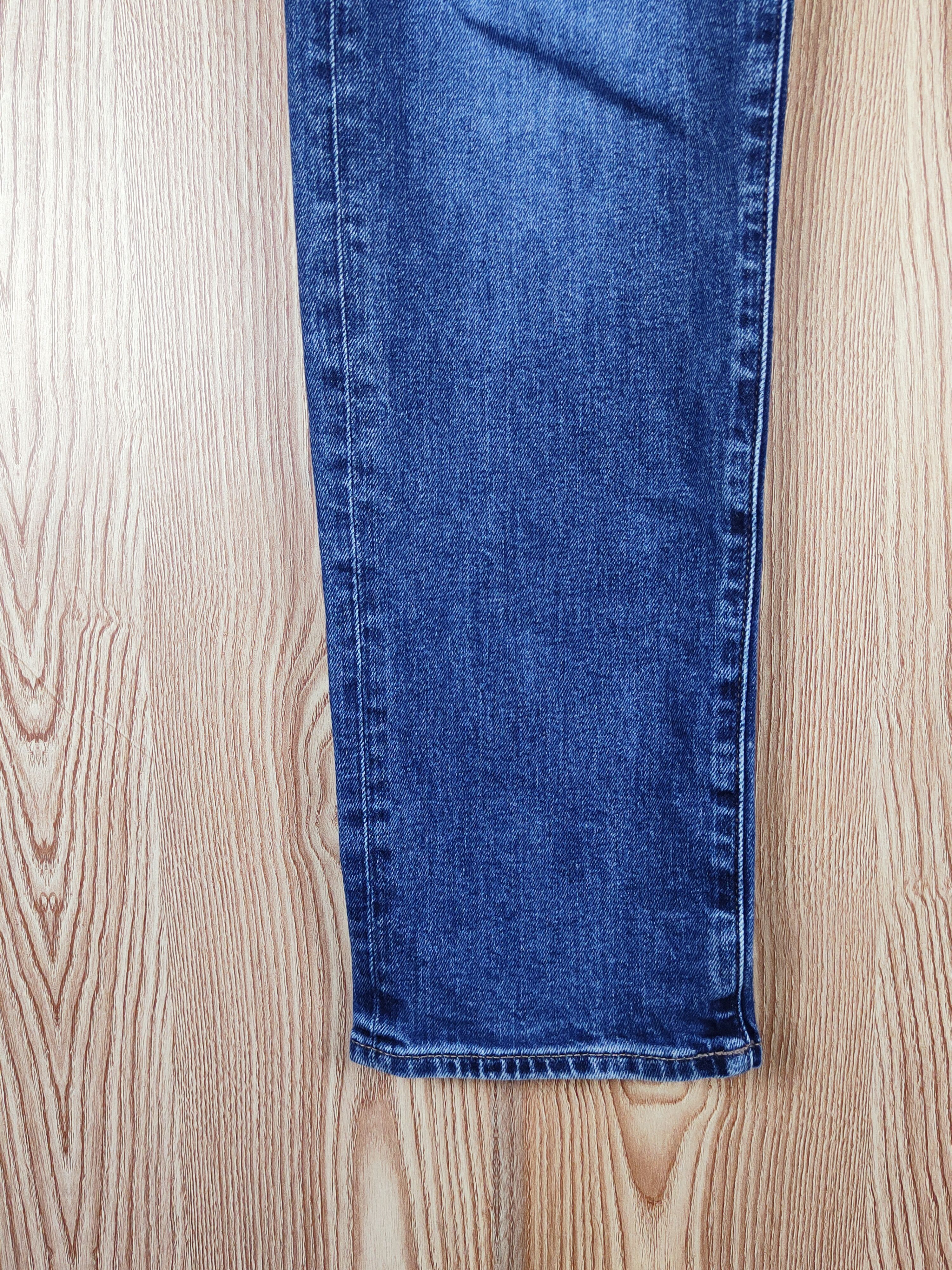 Japanese Brand Uniqlo Blue Distressed Ripped Jeans #S2724 Size US 35 - 4 Thumbnail