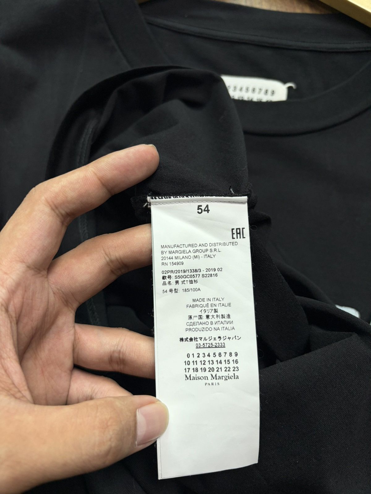 Maison Margiela FREE TAX! Maison Margiela Scrap Logo Black Tee Size US L / EU 52-54 / 3 - 7 Thumbnail
