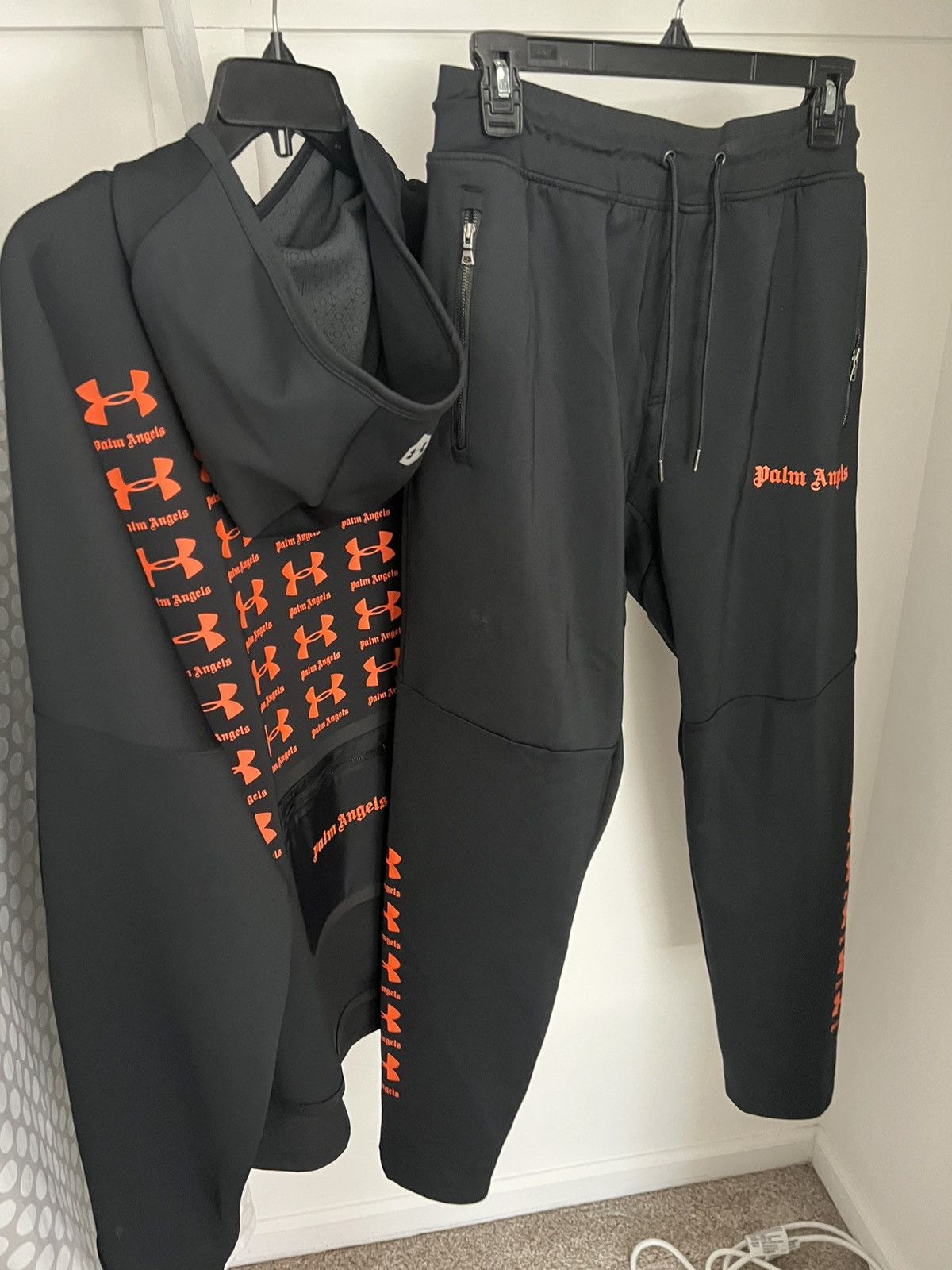 Palm Angels × Under Armour Palm angels x under armour set Size US L / EU 52-54 / 3 - 3 Thumbnail