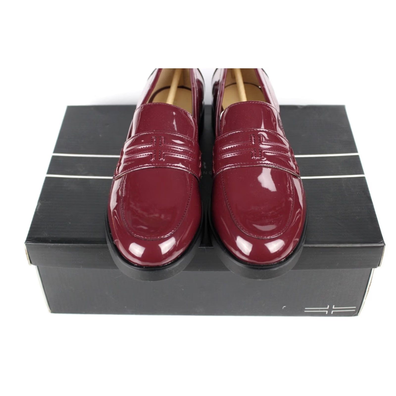 Vintage Liverpool Baldwin Patent Leather Slip On Loafer Liverpool Patent Leather Slip On Loafer Ruby 7M Women Red Ruby 754084 Ruby 7M Women Shoes Size US 7 / IT 37 - 4 Thumbnail