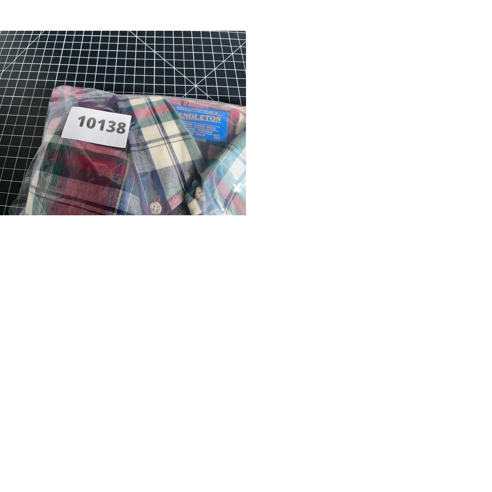 Pendleton VINTAGE Pendleton Shirt Wool Flannel Button-Up Mens Medium Red Plaid Lightweight USA Made 90s Grunge Preppy Casual WorkwearIFemale? Size US M / EU 48-50 / 2 - 9 Thumbnail