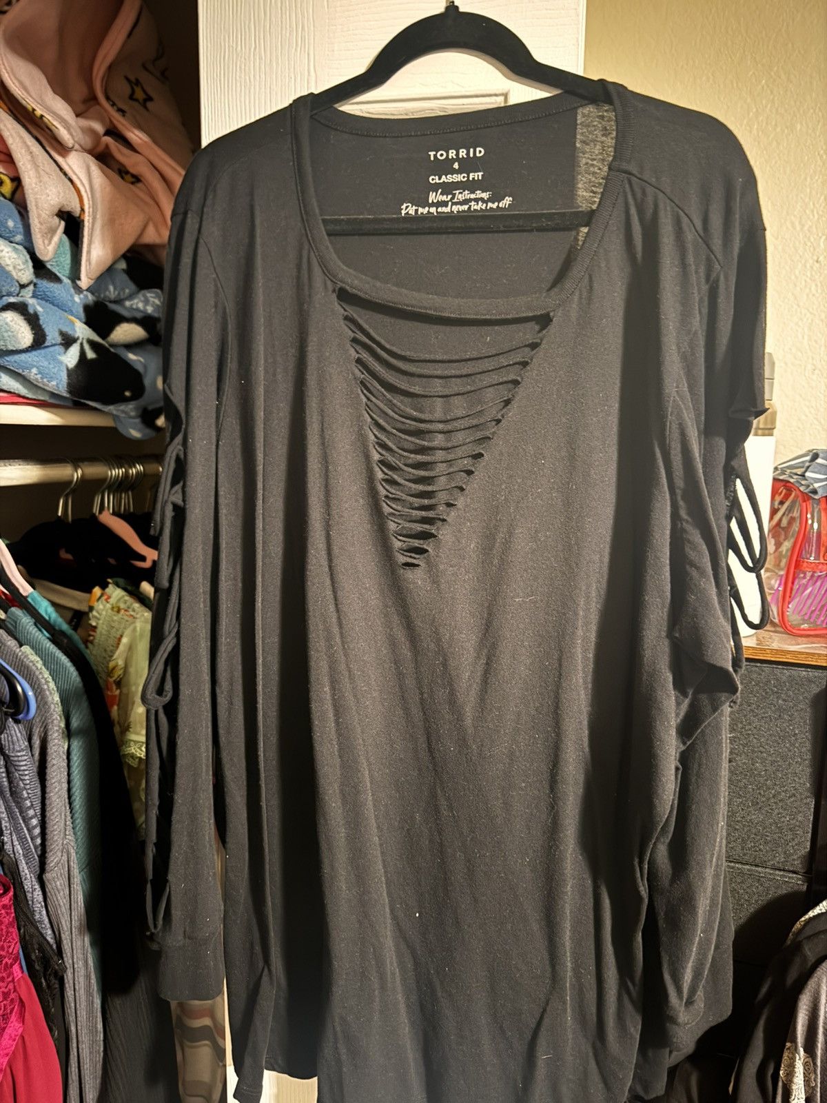 Torrid Classic Fit Cotton Crew Neck Slasher Tee Size 4XL / US 24-26 - 5 Thumbnail