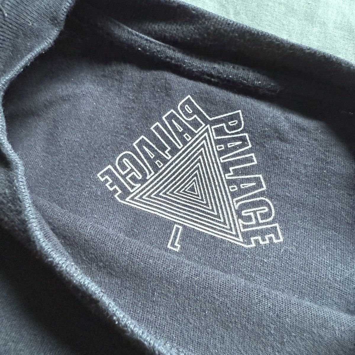 Palace (L) Palace Smoking L/S Tee Size US L / EU 52-54 / 3 - 5 Thumbnail