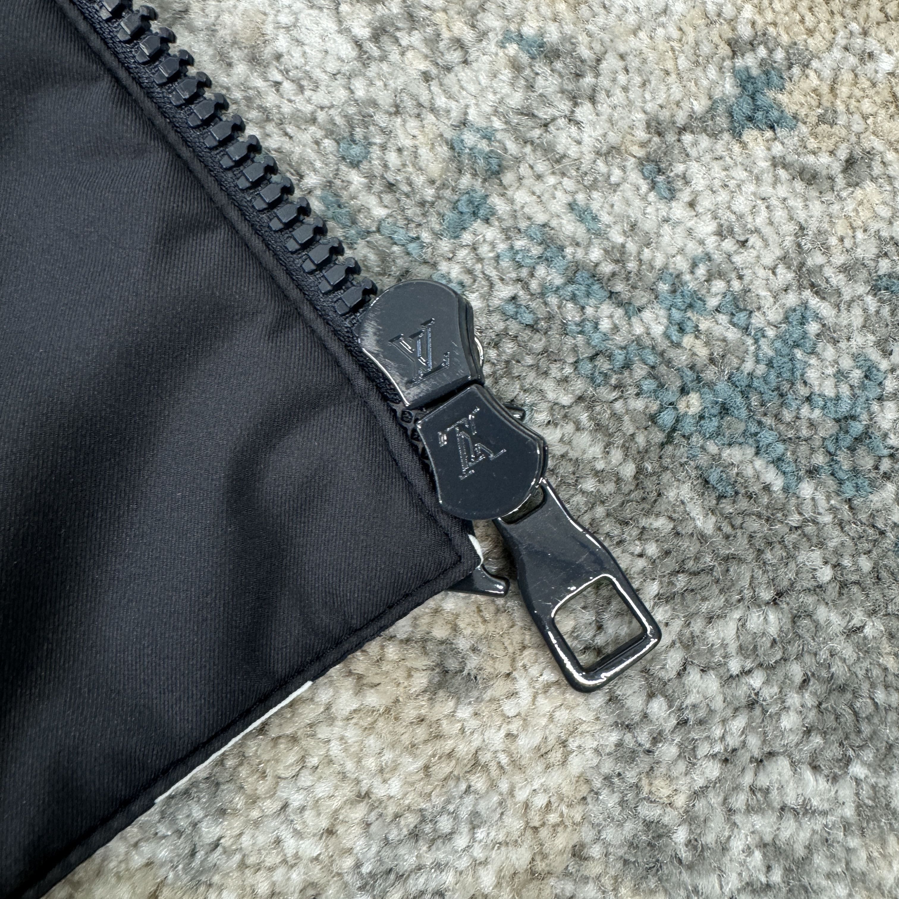 Louis Vuitton Louis Vuitton 1AAT2P Bicolour Hooded Jacket RRP £2700 Size US M / EU 48-50 / 2 - 13 Thumbnail