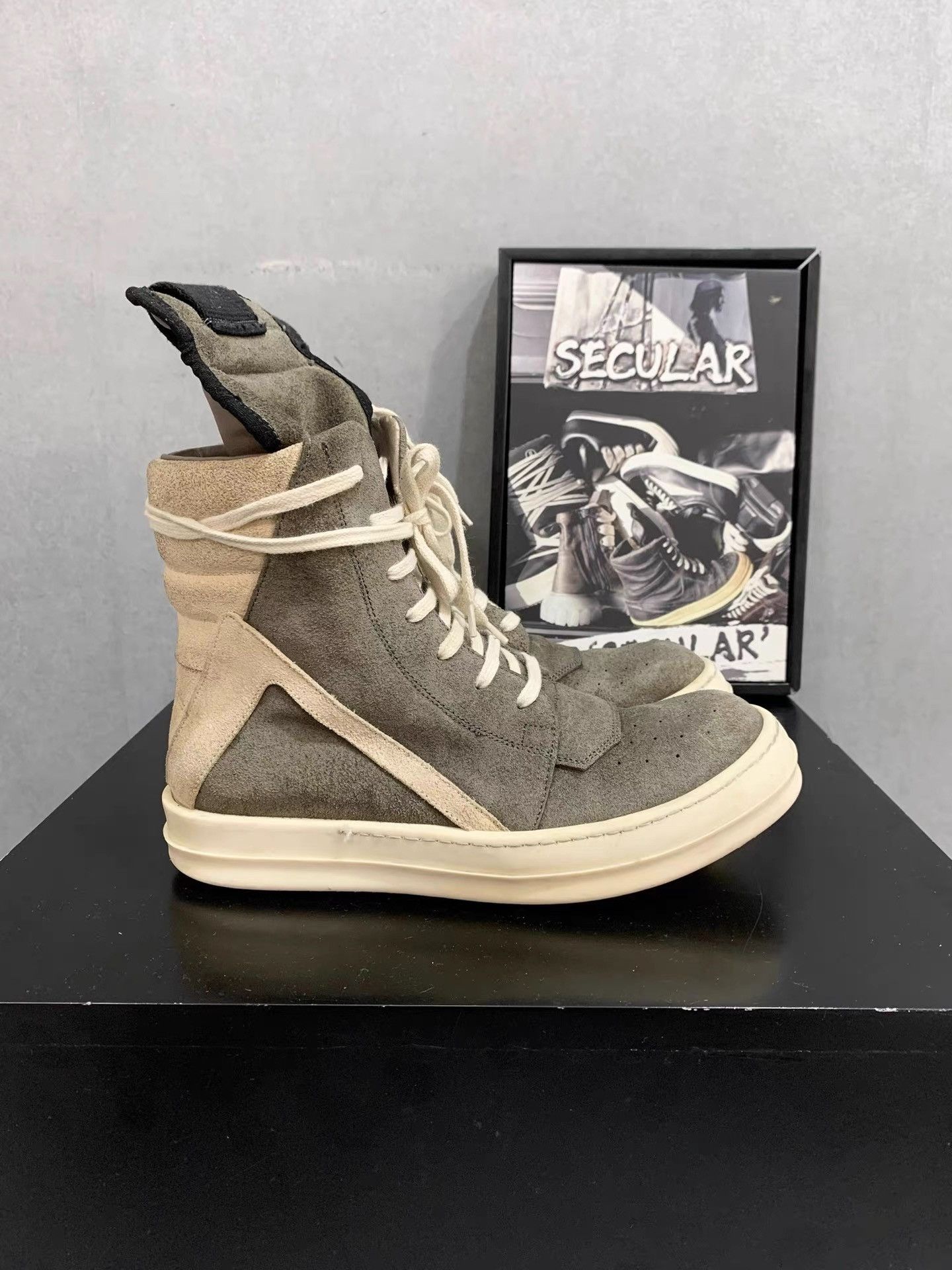 Rick Owens Rick Owens Grey Suede Inverted Triangle Shoes K34 Size US 7.5 / IT 37.5 - 3 Thumbnail