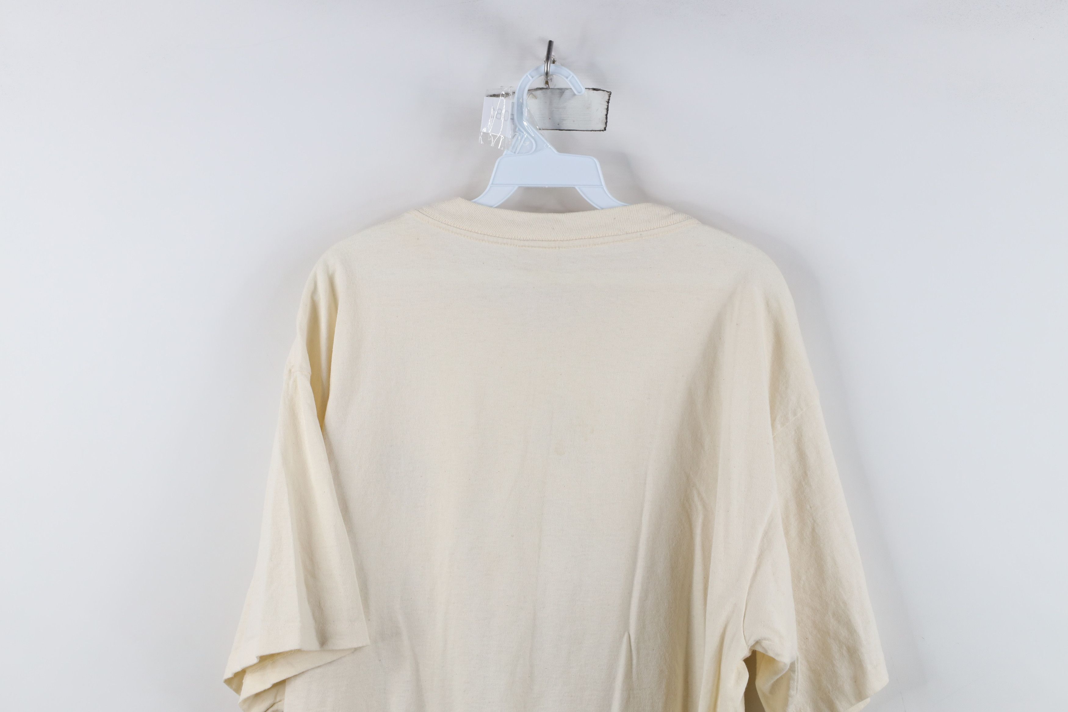 Vintage Vintage 90s Streetwear Species Panda Bear T-Shirt USA Size US XXL / EU 58 / 5 - 14 Thumbnail