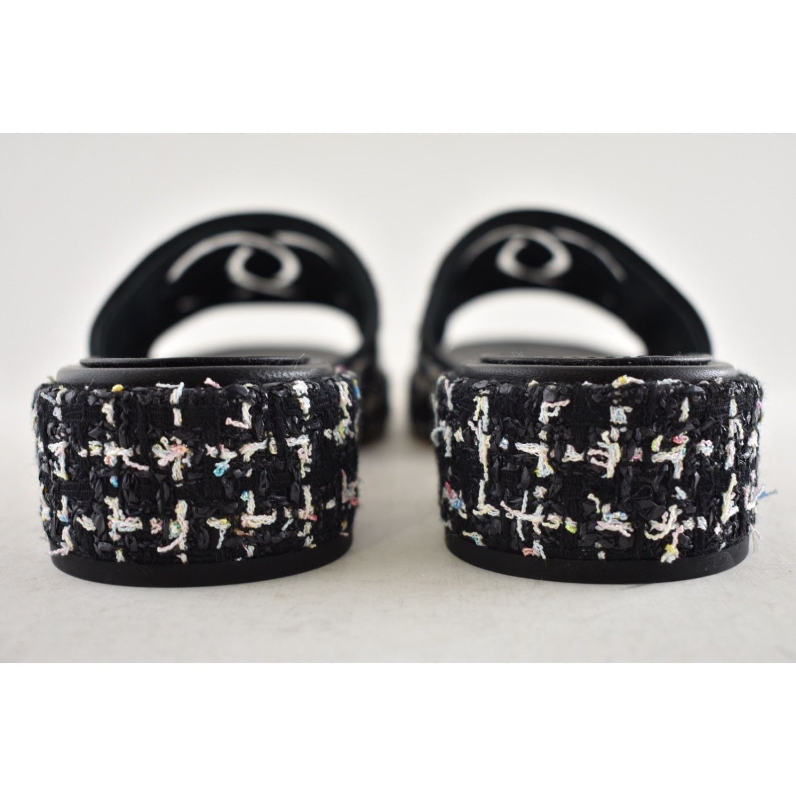Chanel Chanel 20P Black White Tweed Mesh CC Logo Slide Slip Size US 6.5 / IT 36.5 - 13 Thumbnail