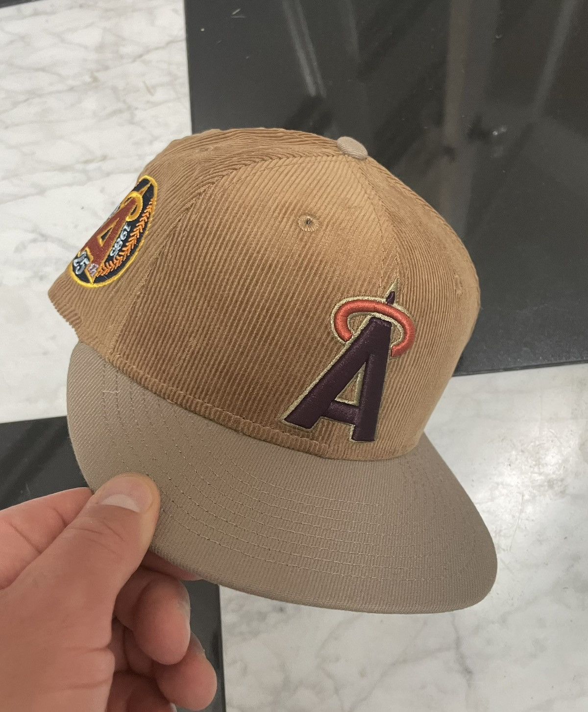 New Era 🔥 Exclusive Angels fitted corduroy size 7 Size ONE SIZE - 1 Thumbnail