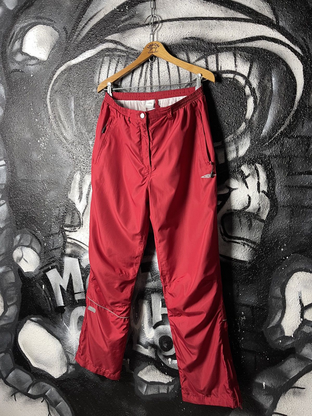 Umbro Vintage Umbro Y2K Red Sport Pants Size Small Size US 31 - 1 Thumbnail