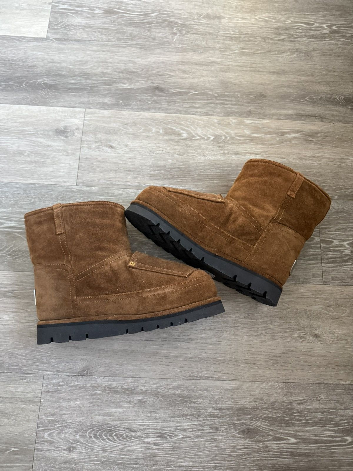 Acne Studios Acne Studios Shearling Ugg Boots Size US 9.5 / EU 42-43 - 3 Thumbnail