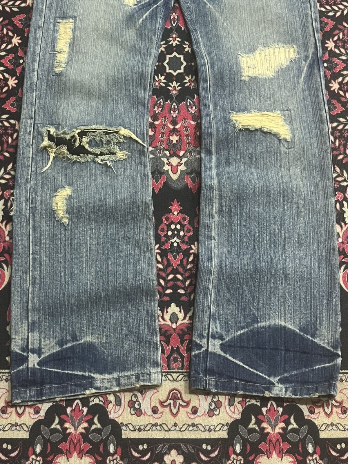 Le Grande Bleu (L.G.B.) Japanese Limited Dystopian Distress Blue Washed Grunge Jeans Size US 32 / EU 48 - 7 Thumbnail