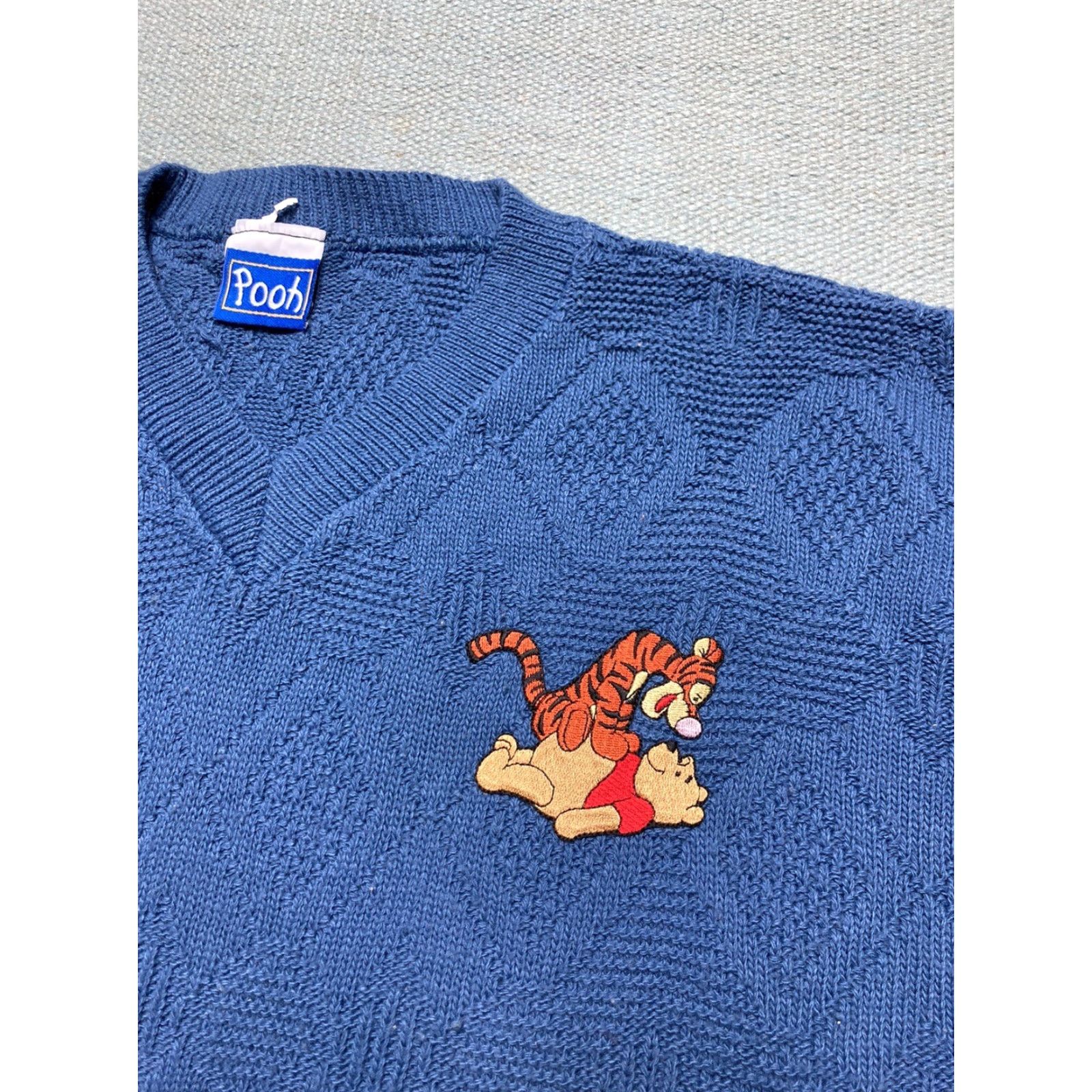 Vintage VINTAGE Winnie the Pooh cable-knit sweater v-neck Women L Blue Cartoon Pullover Size L / US 10 / IT 46 - 2 Thumbnail